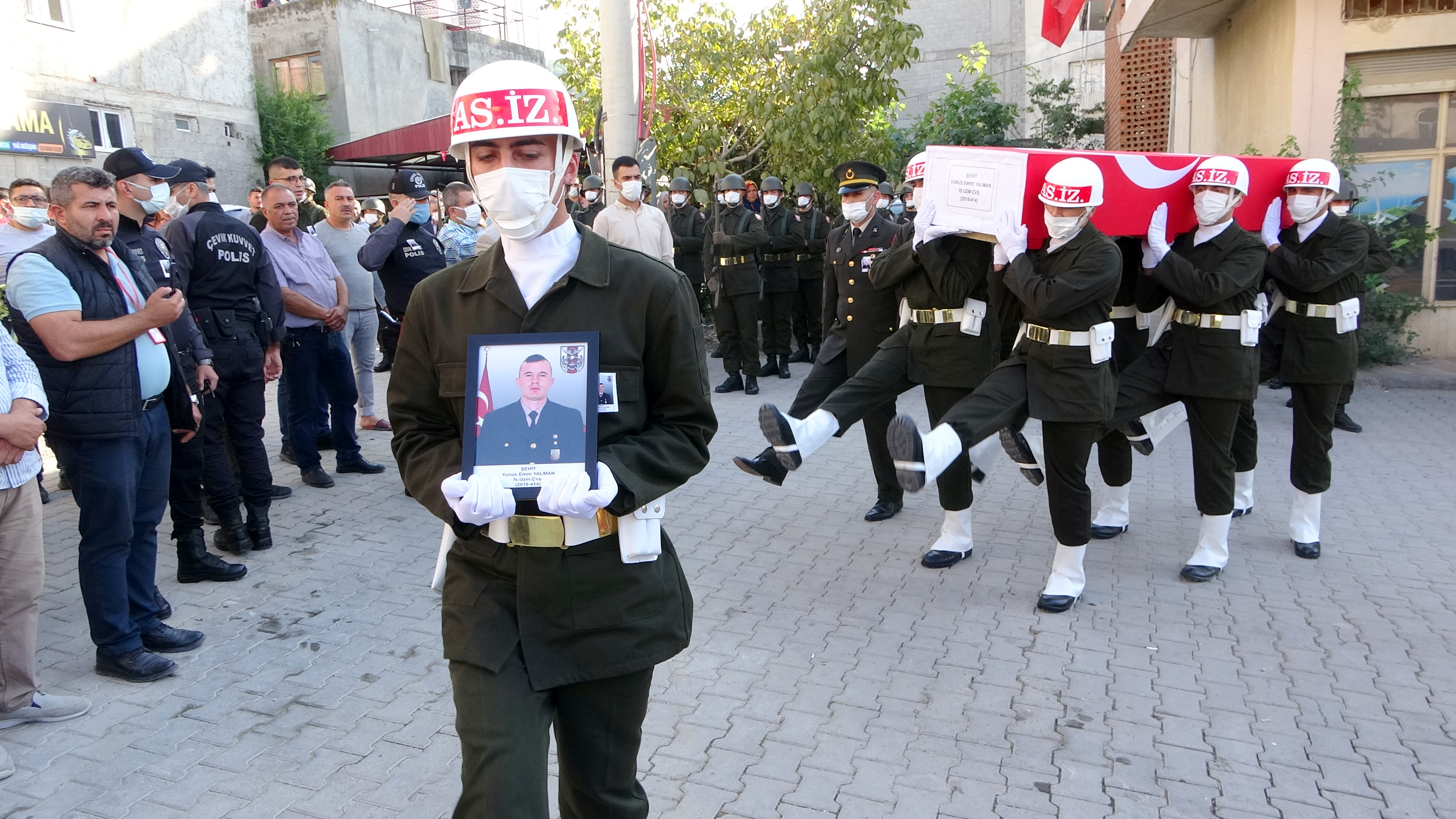 Pençe-Yıldırım şehidi Yunus Emre Yalman, son yolculuğuna uğurlanıyor