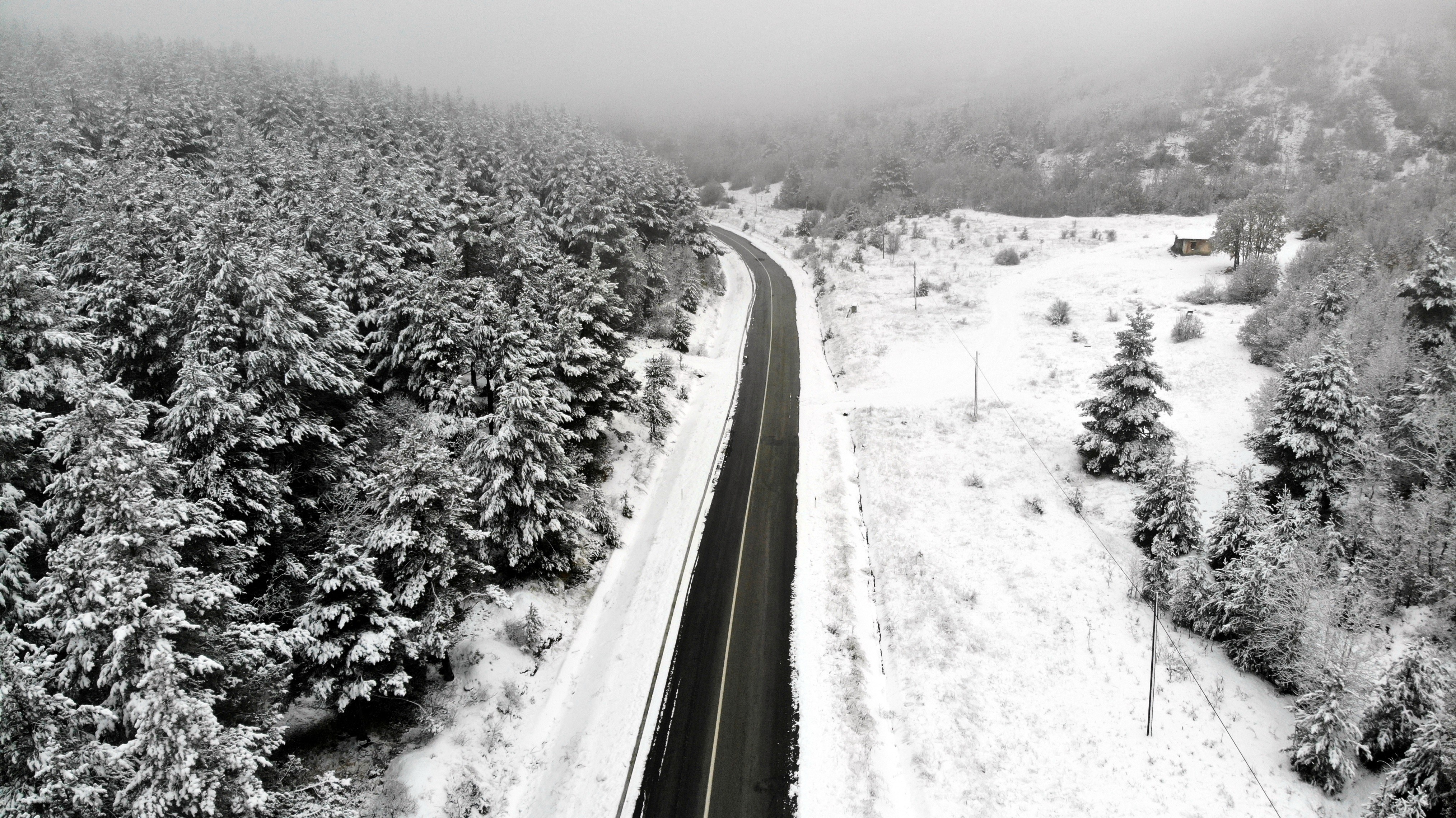 Erzincan’ın yüksek kesimlerinde kar yağışı etkili oldu