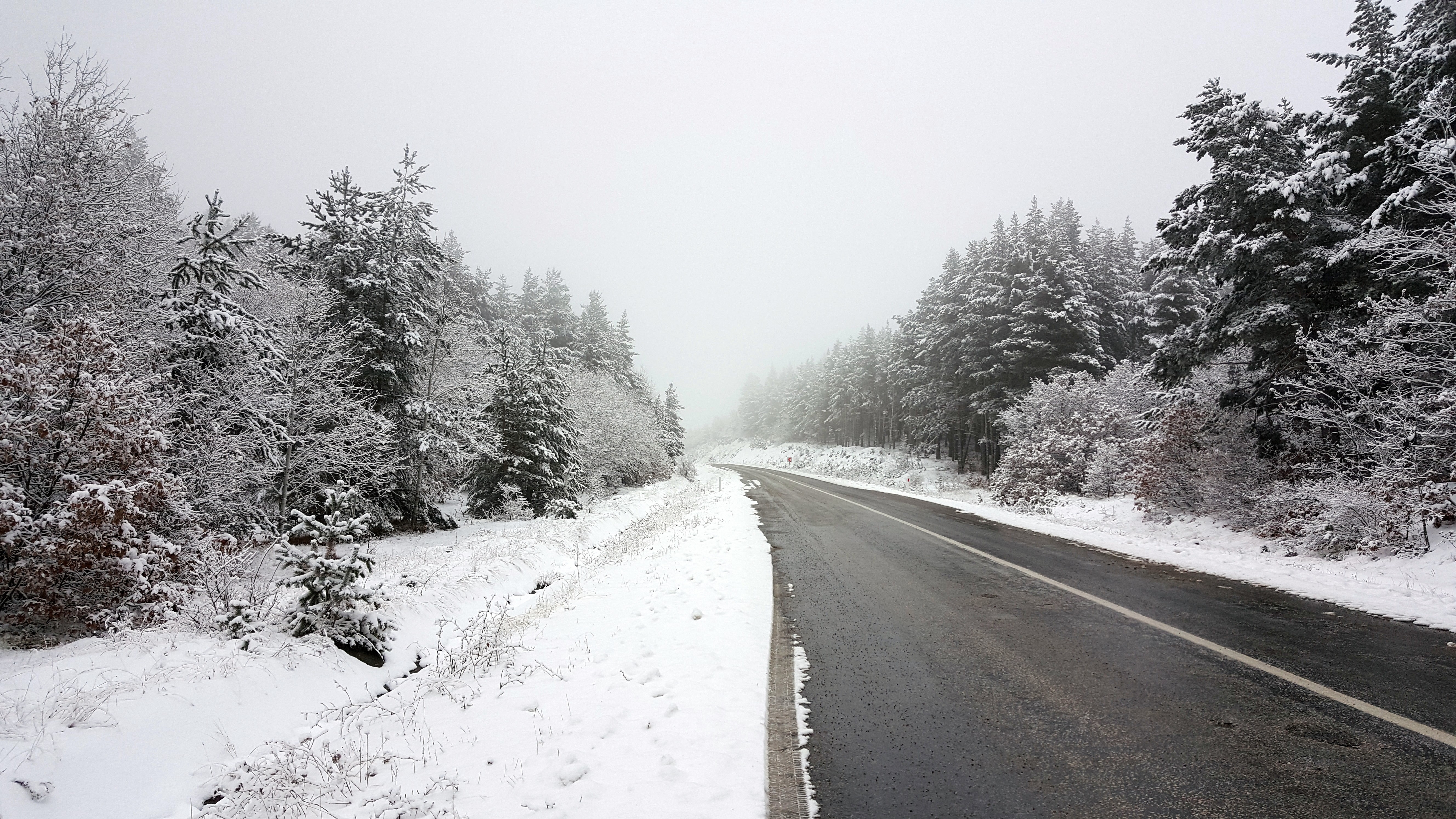Erzincan’ın yüksek kesimlerinde kar yağışı etkili oldu