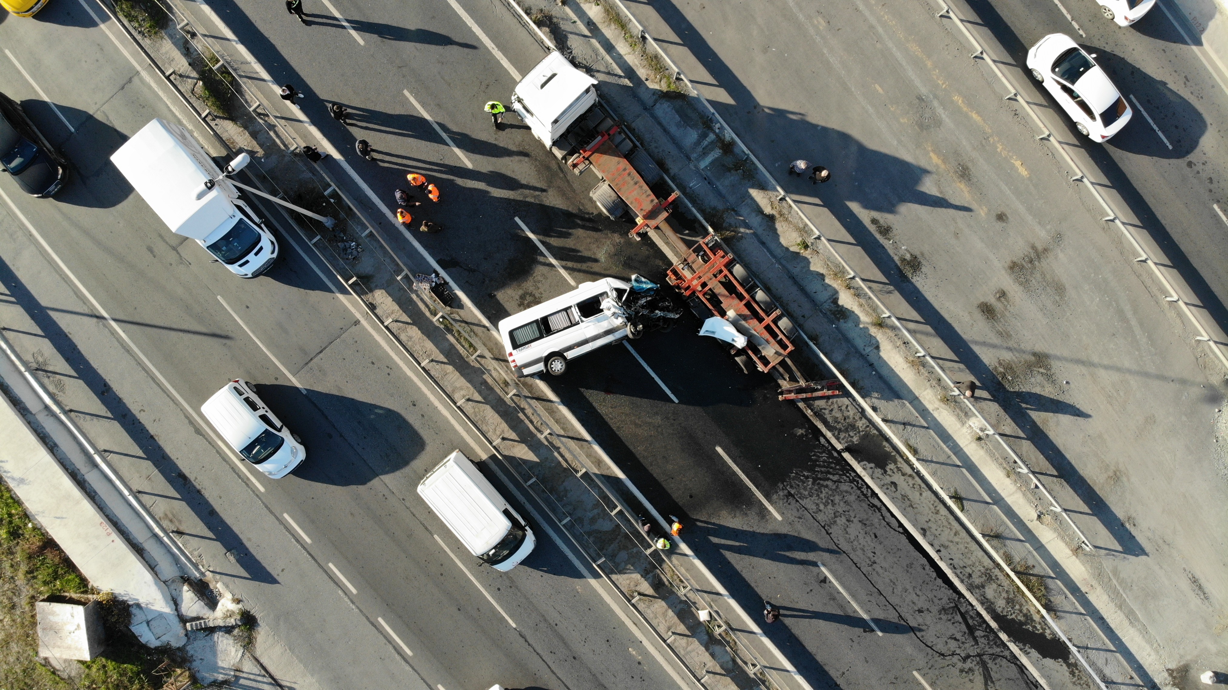 Beylikdüzü Yakuplu Ambarlı Liman Yolu’nda kaza