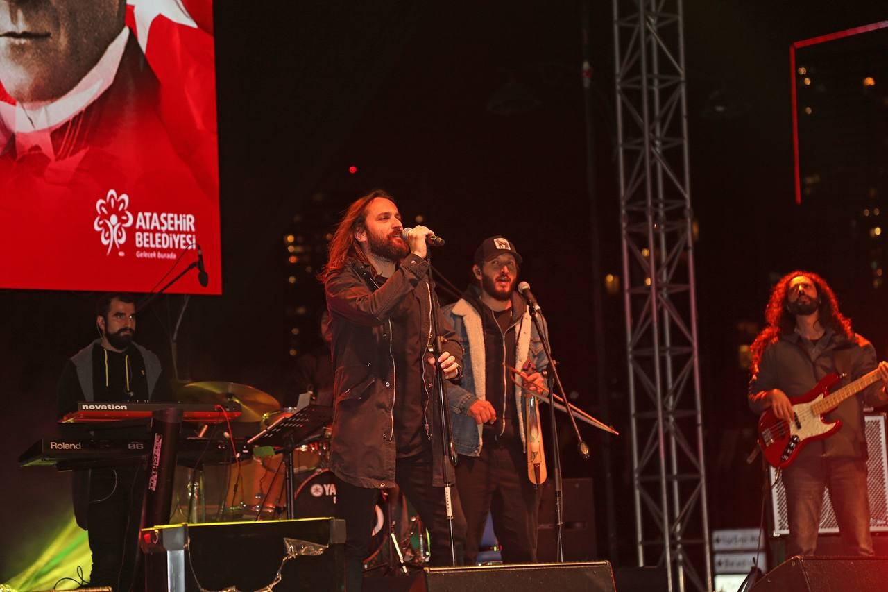 Ataşehir’de Moğollar ve Niyazi Koyuncu konseri