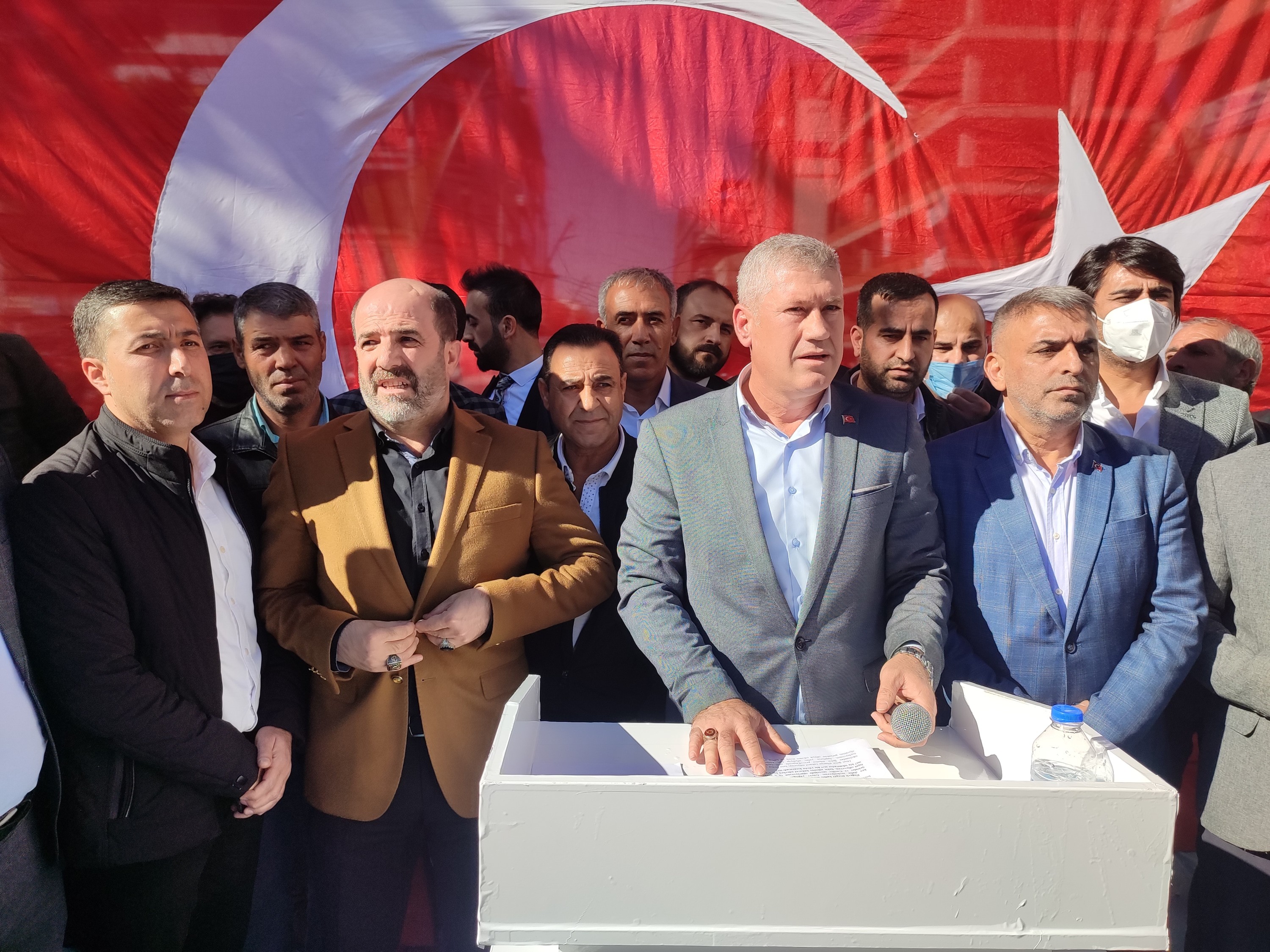 Bingöl’de şehide saygı, Lütfü Türkkan'a tepki mitingi