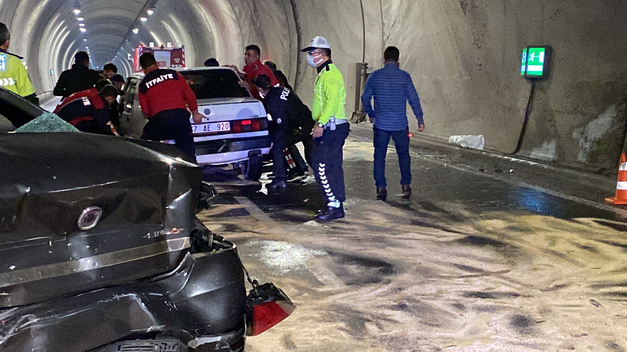 Zonguldak-İstanbul karayolunda 3 araç birbirine girdi: 1 yaralı