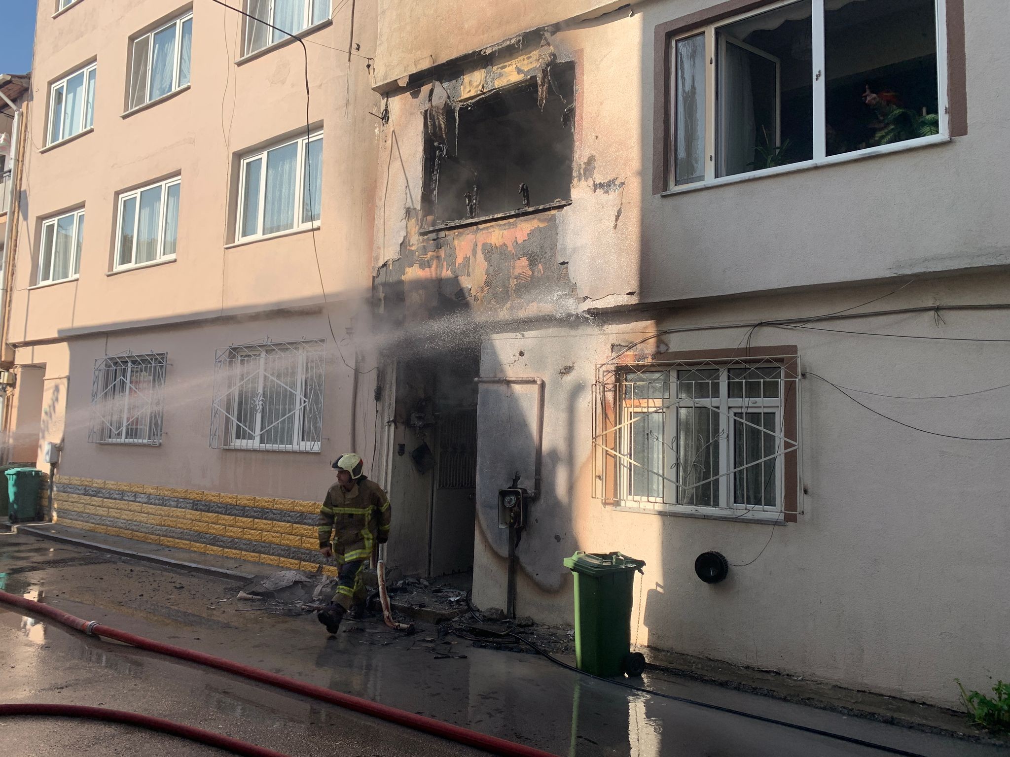 Bursa'da yangında can pazarı