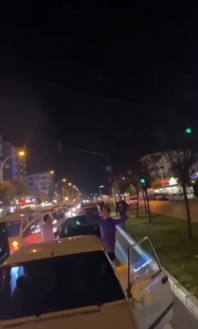 Bursa'da magandalar şehrin ortasında kurşun yağdırdılar