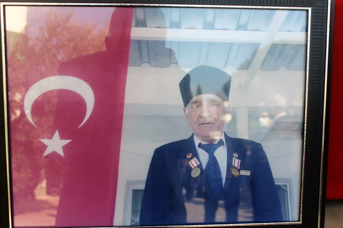 Manyas'ta vefat eden gaziye askerî tören