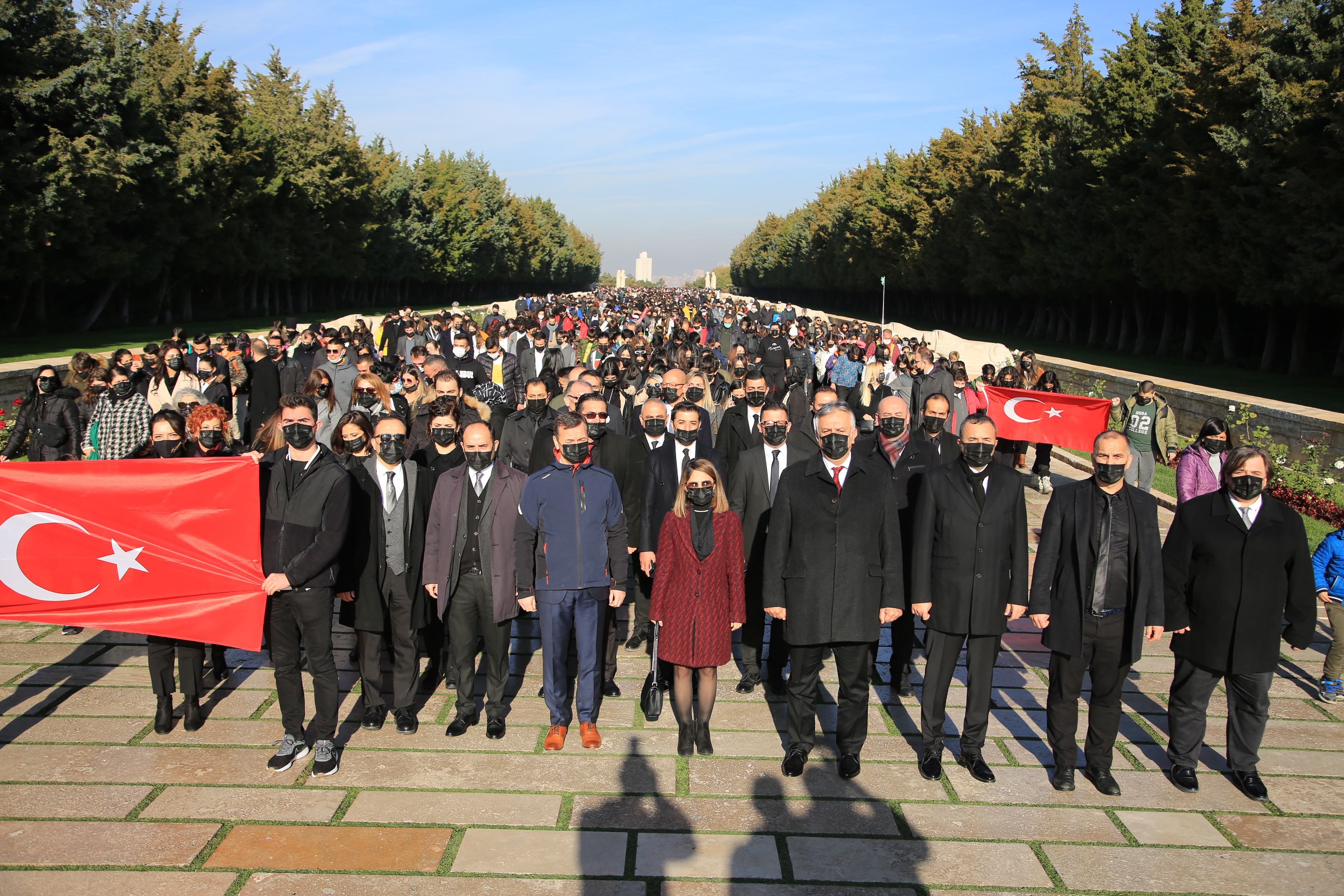 İTÜ ETA Vakfı Doğa Koleji 5 bini aşkın öğrencisiyle Anıtkabir'i ziyaret etti