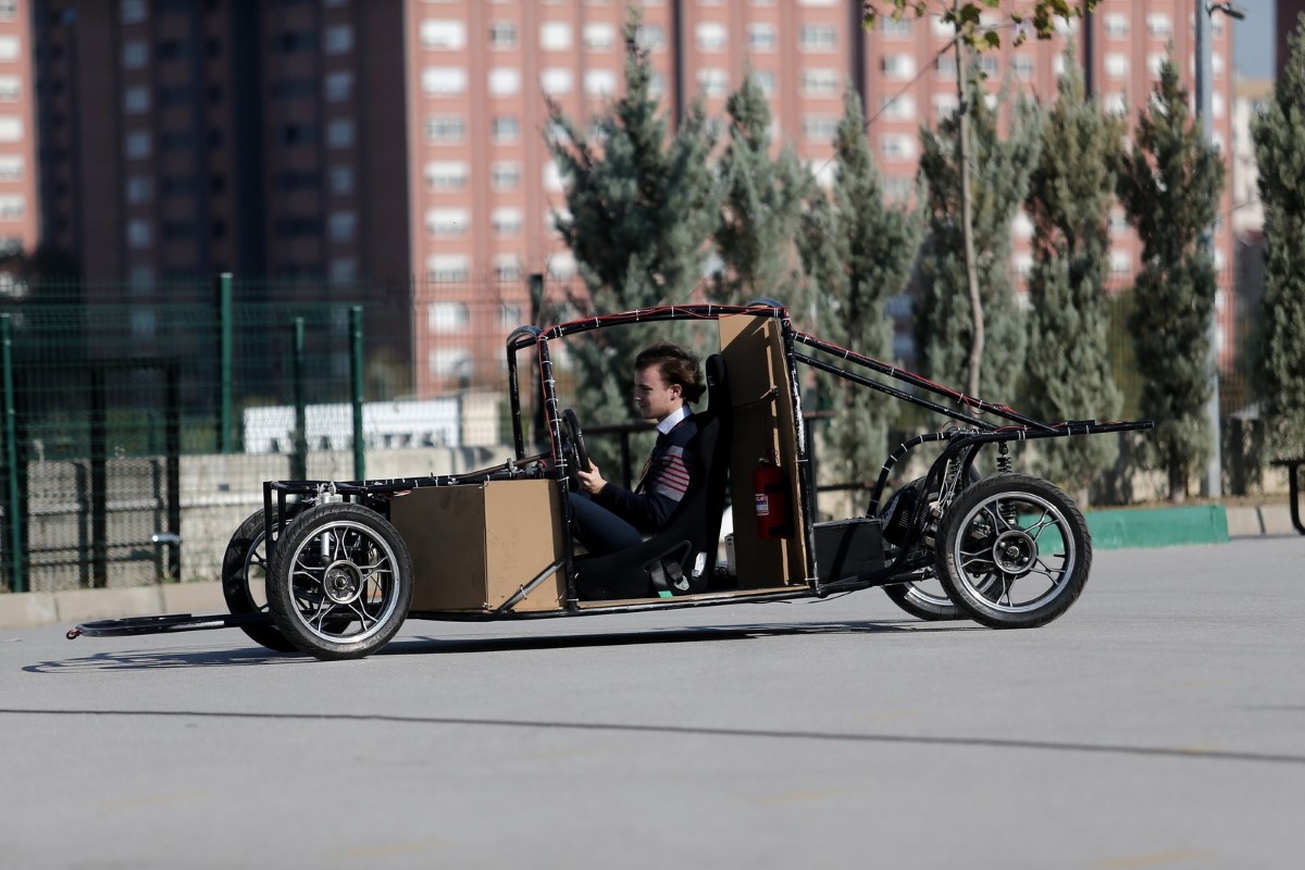 Fen liseli öğrenciler hayali otonom araç üretmek