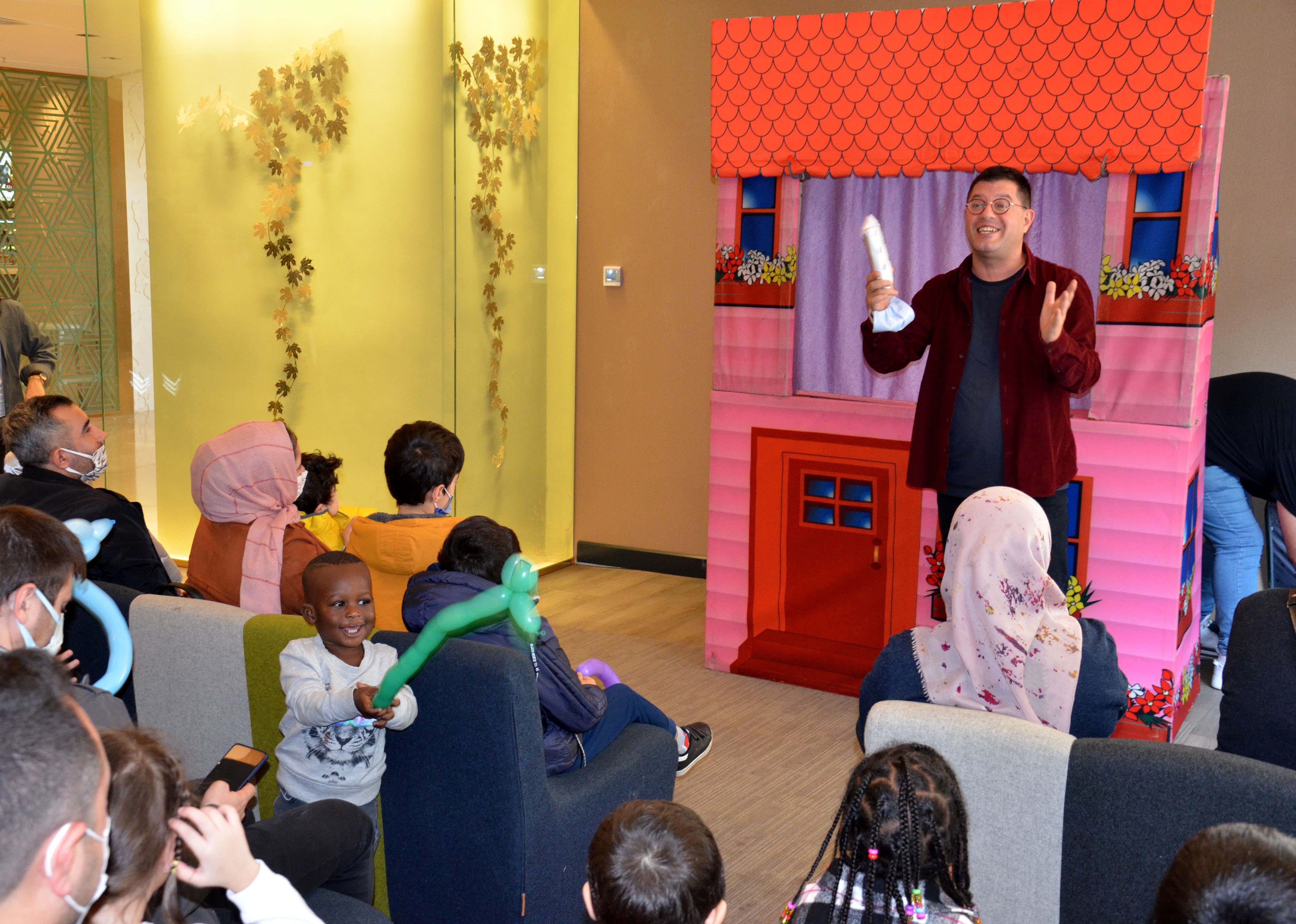 Dünya Çocuk Hakları Günü'nde renkli kutlama