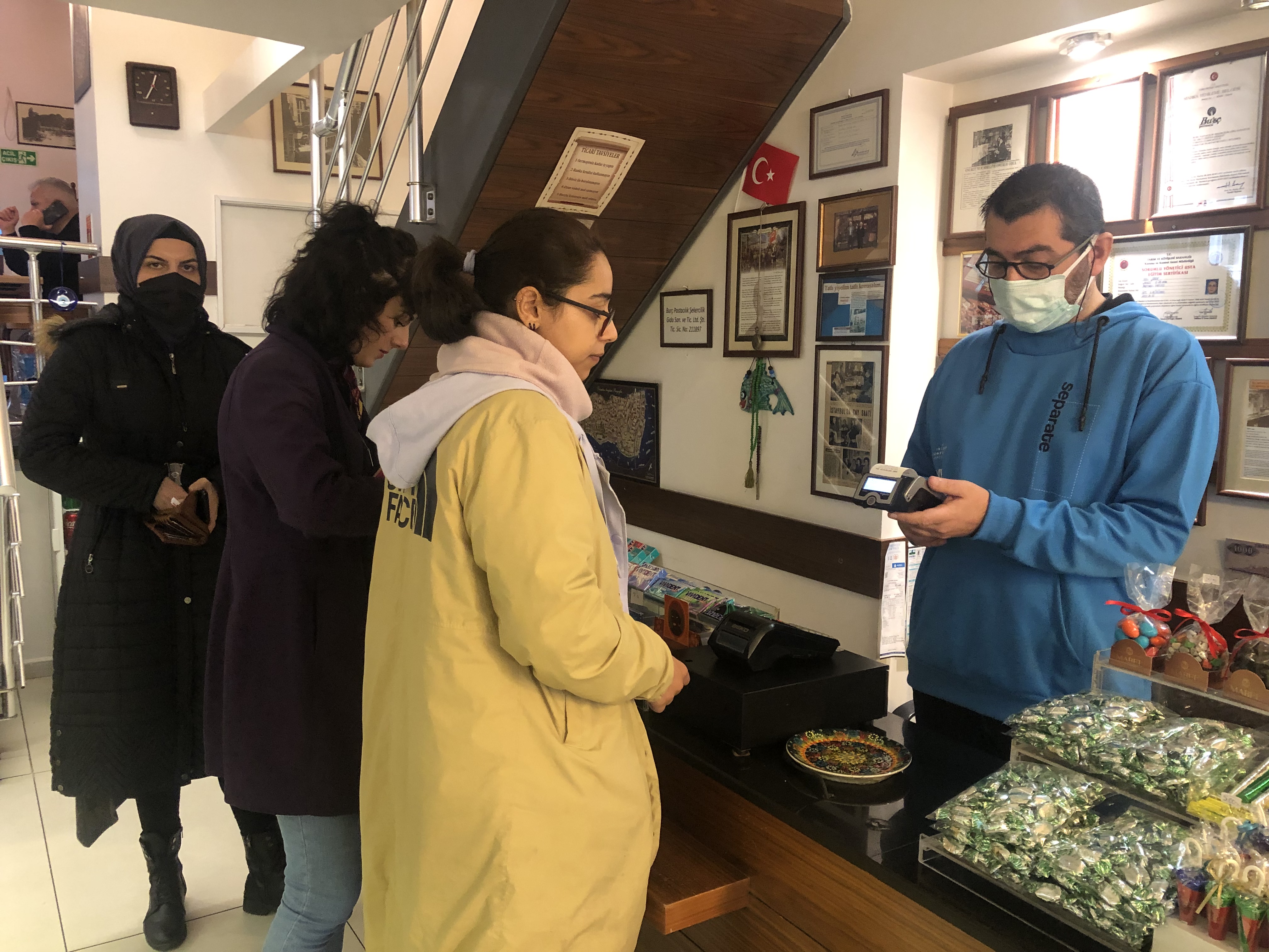 Beyoğlu’nun tarihi Burç Lebon Pastanesi kapanıyor