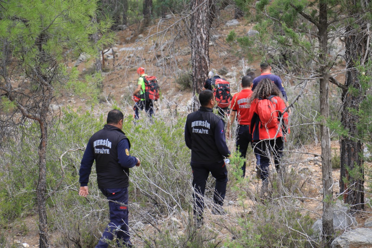 Müslüme’yi bulmak için ekipler, her yolu deniyor
