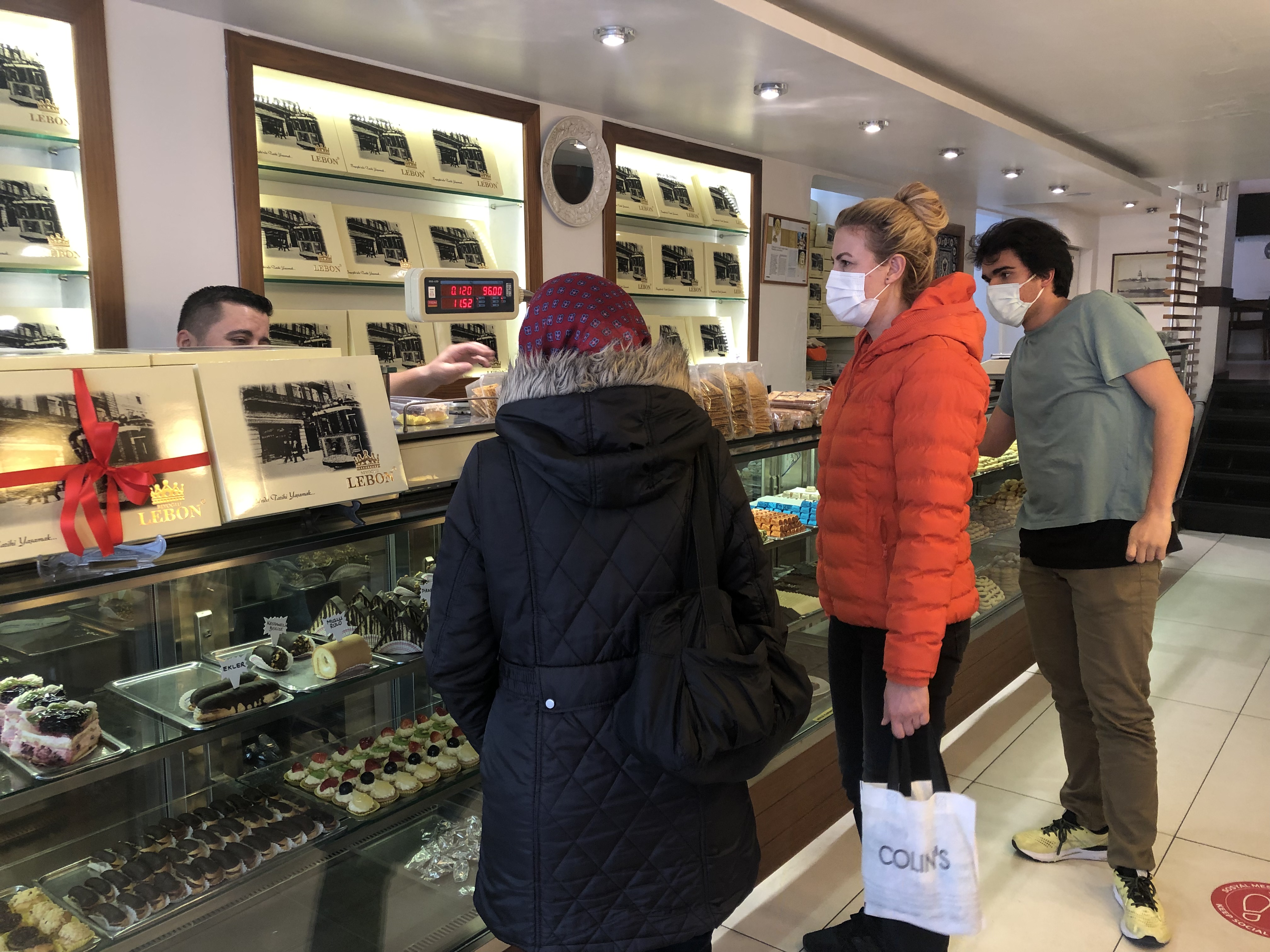 Beyoğlu’nun tarihi Burç Lebon Pastanesi kapanıyor