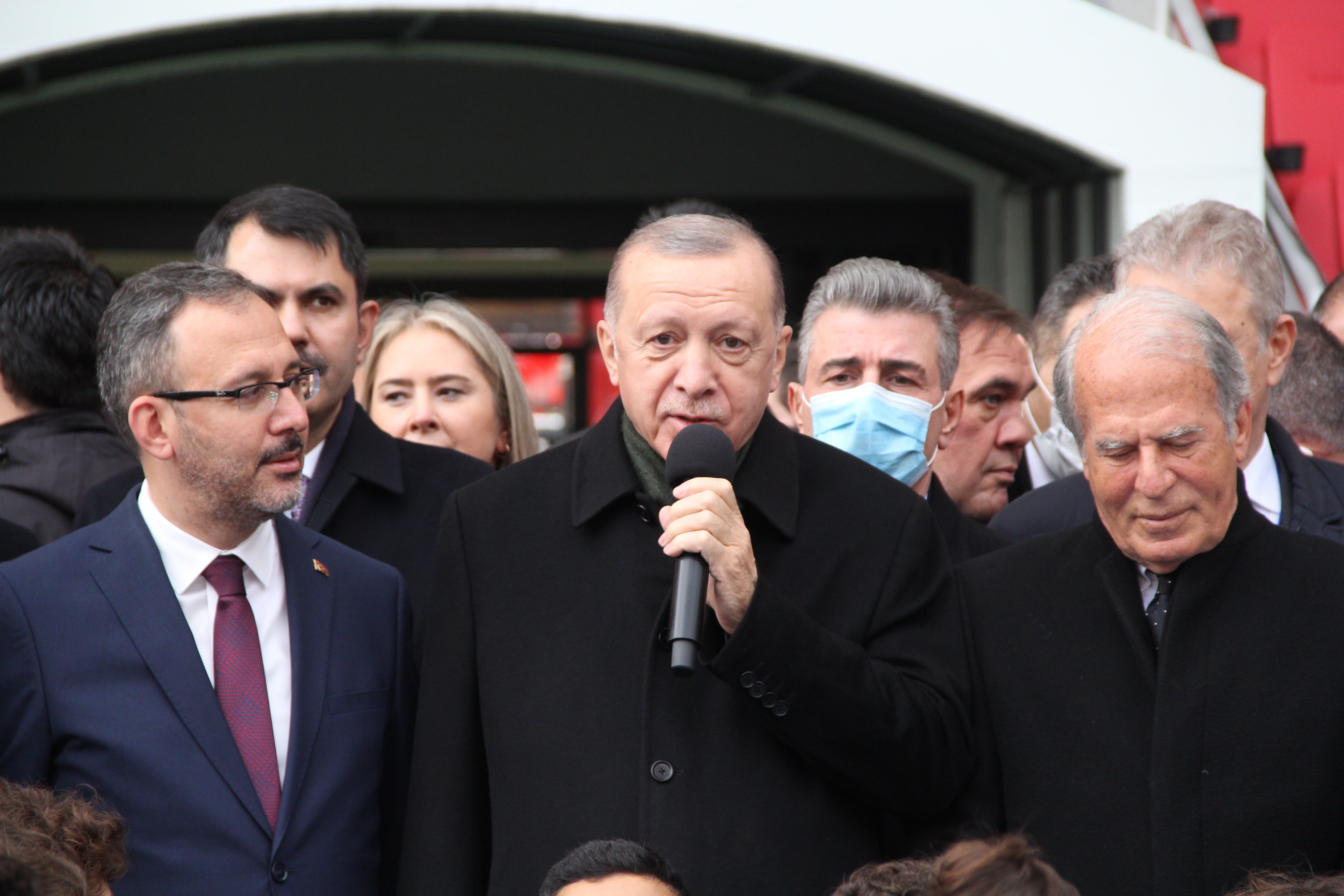 İzmir Alsancak Stadına 'Mustafa Denizli' adı verildi