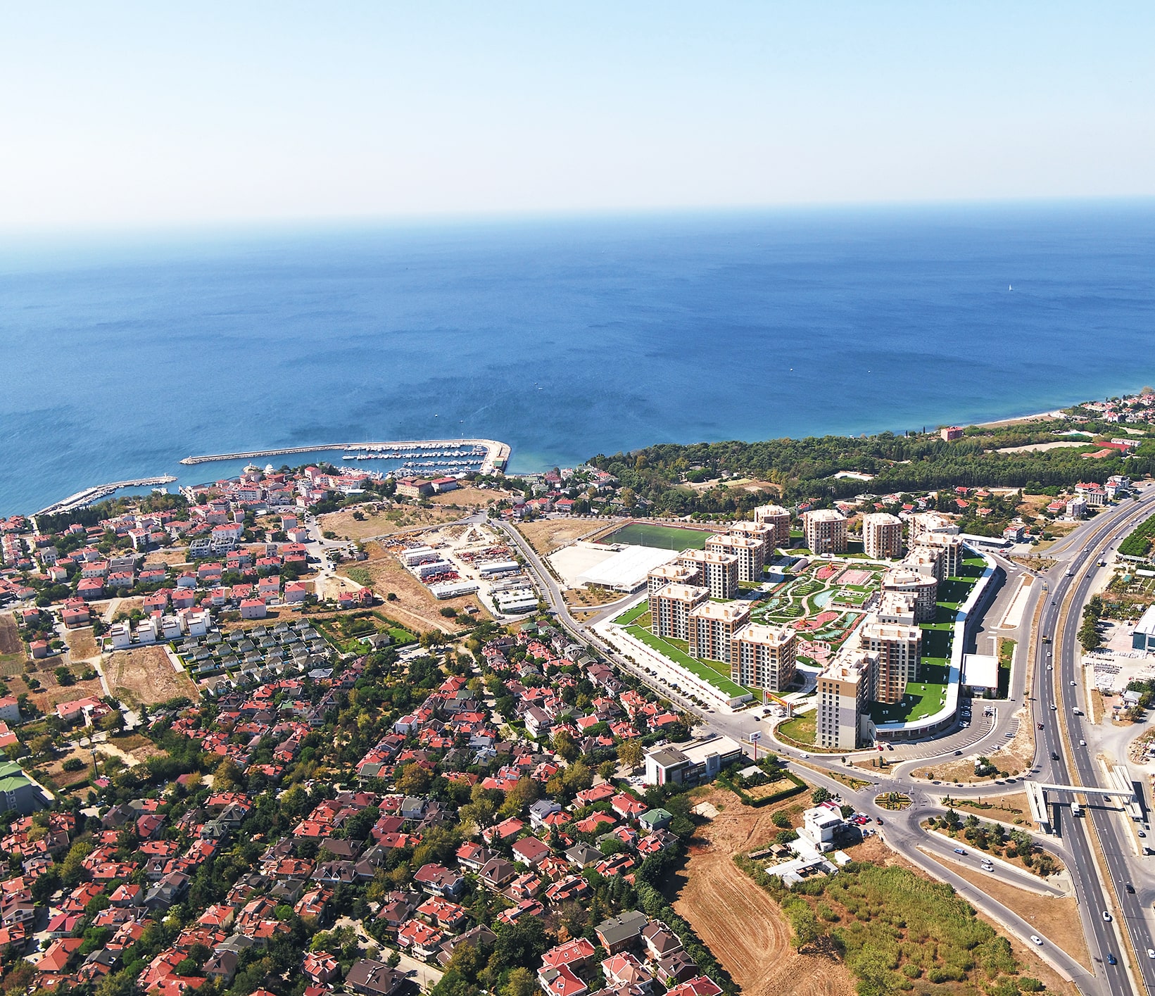 İhlas’ın 3 projesinde teslimat sevinci