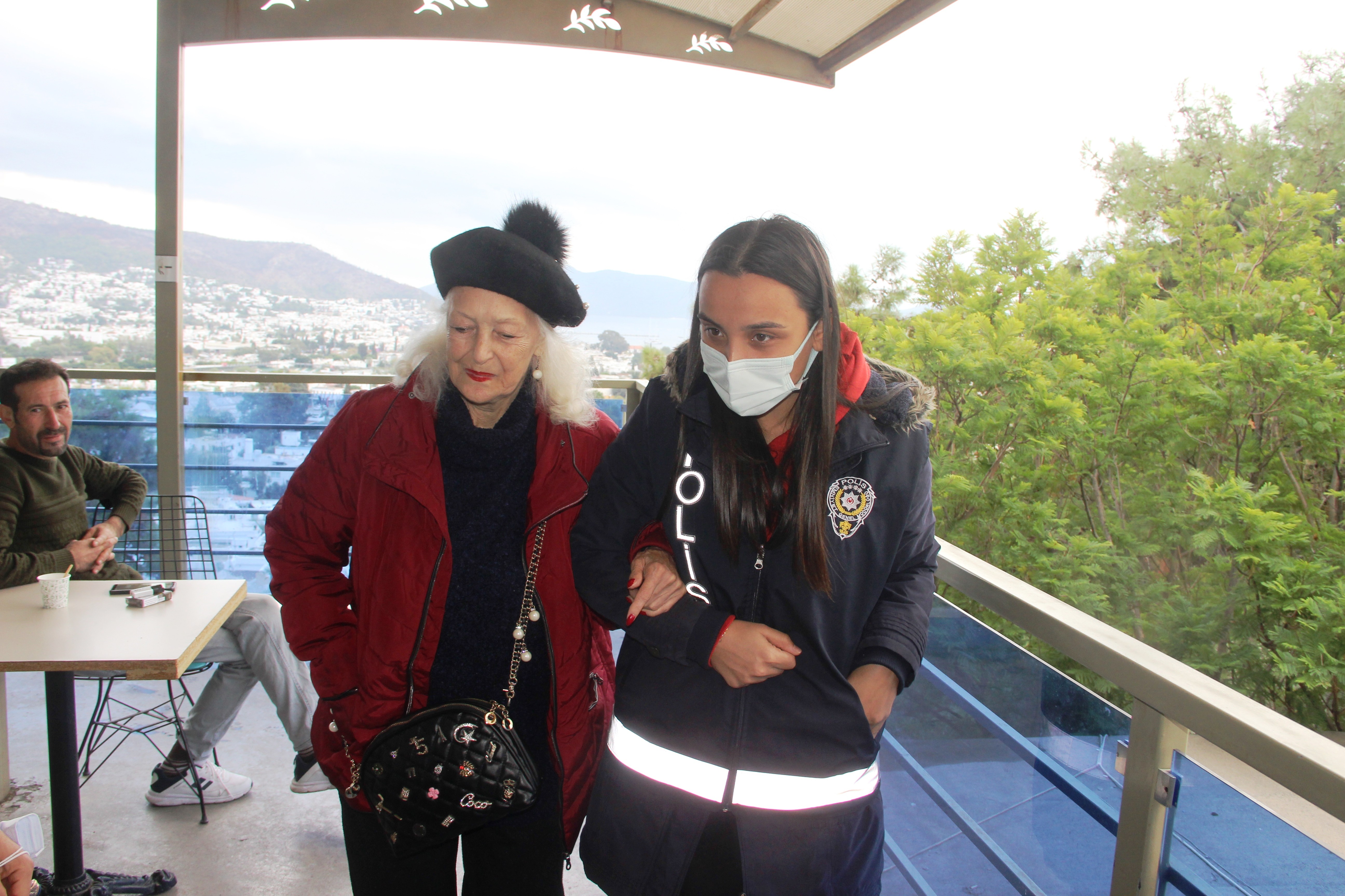 Gayrimenkul zengini Tülin Enbiyaoğlu, Bodrum'da bulundu