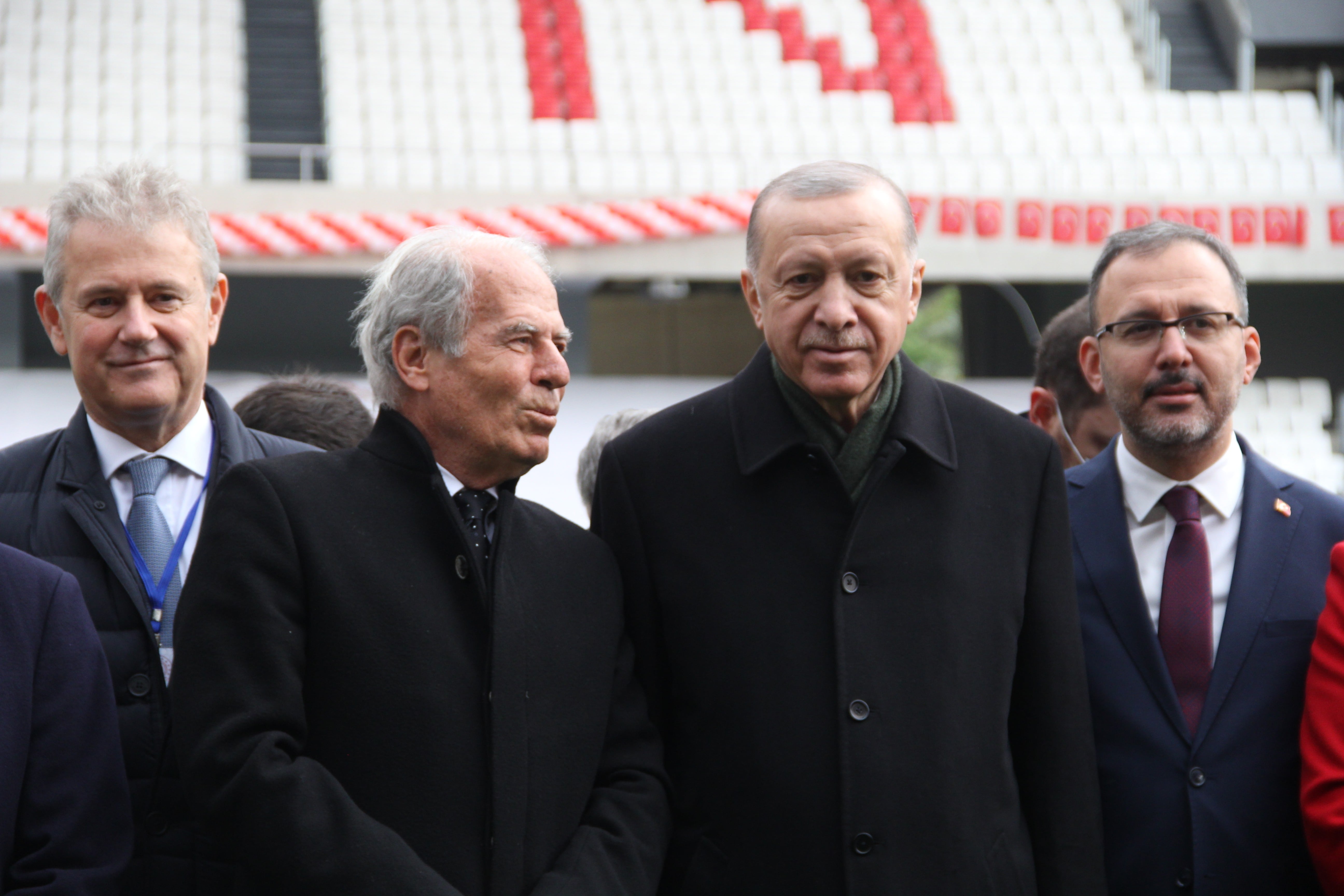 İzmir Alsancak Stadına 'Mustafa Denizli' adı verildi