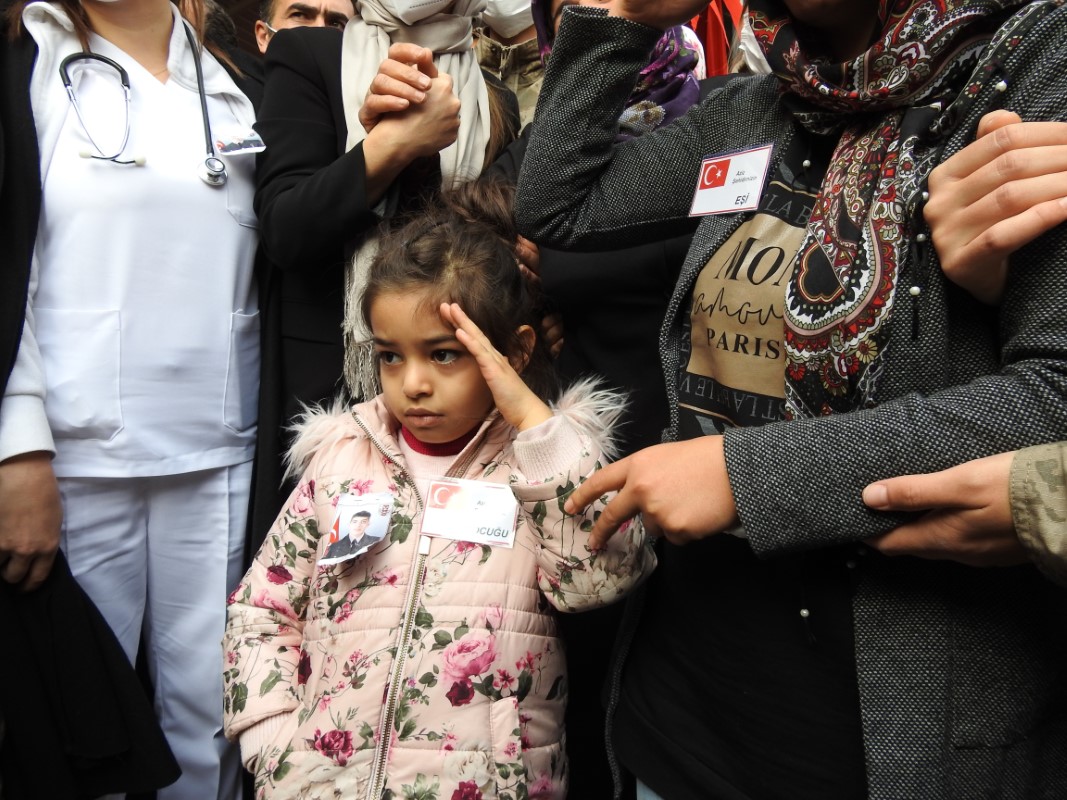 Şehit Uzman Çavuş Dinç son yolculuğuna uğurlandı