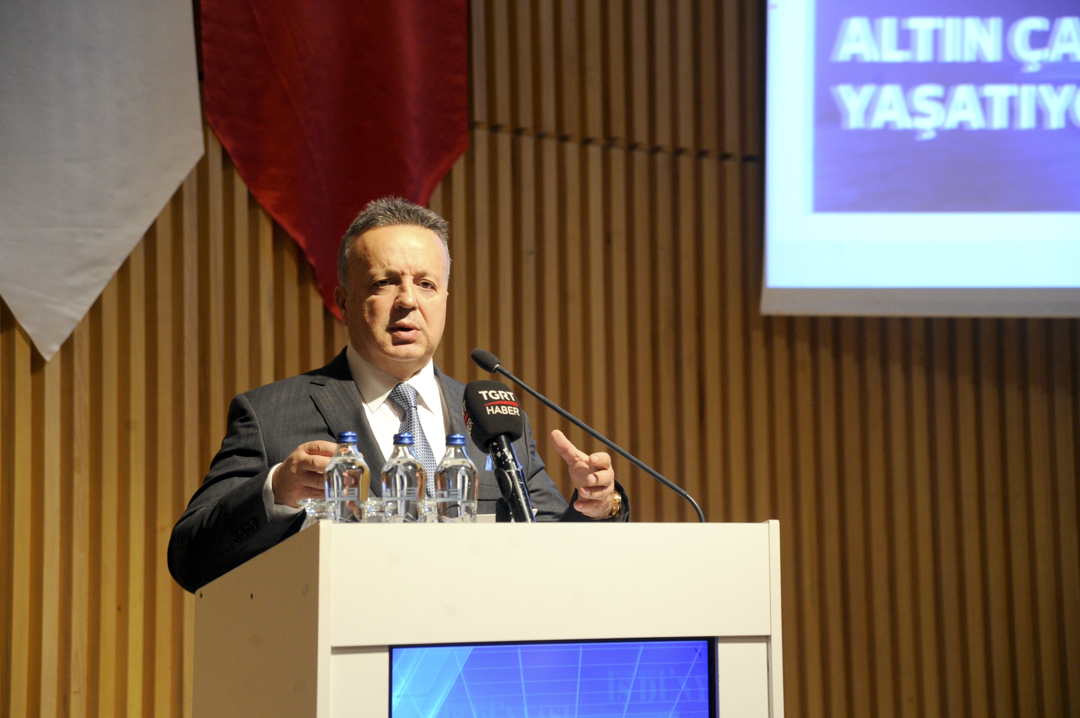 Türkiye’de İş Dünyası dergisinden Bahar Korçan'a özel sayfa