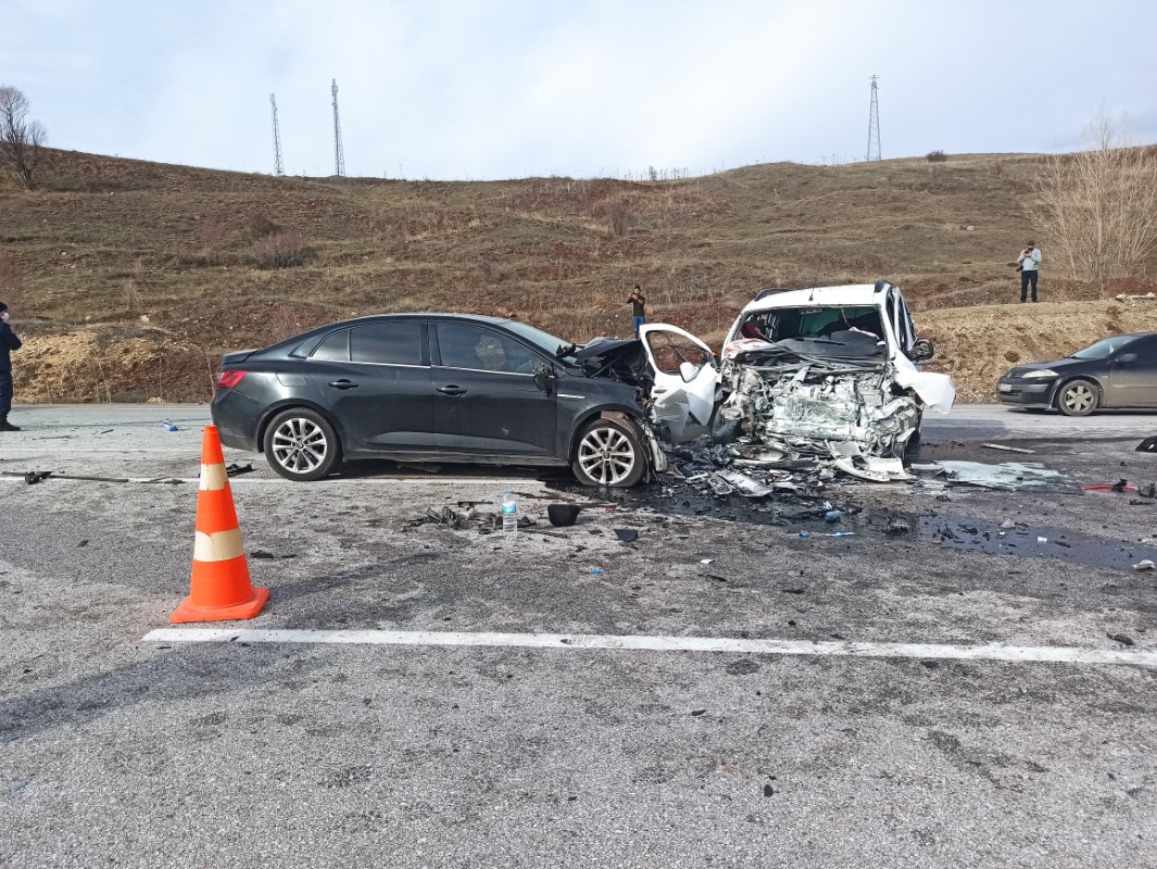 İmranlı belediye başkanı trafik kazasında hayatını kaybetti