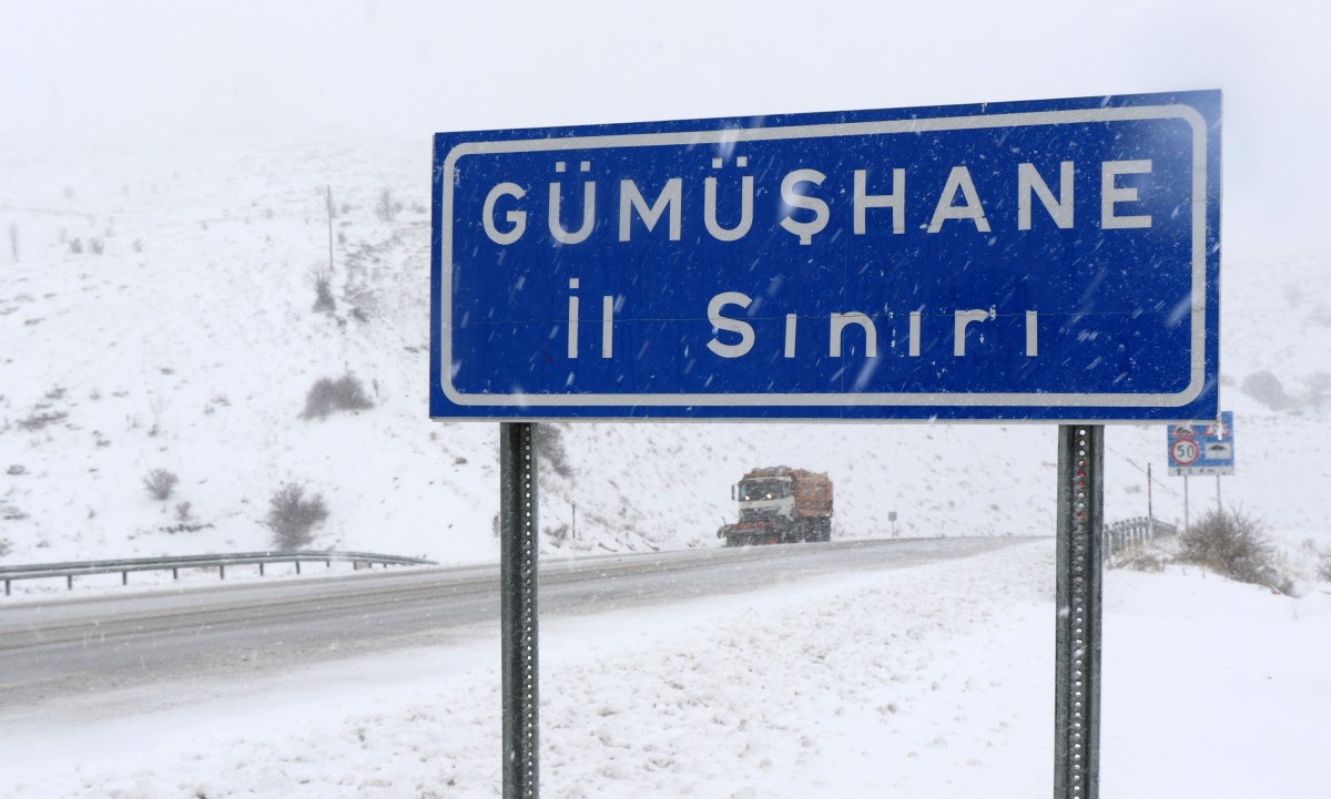 Kar savaşçılarının zorlu mesaisi