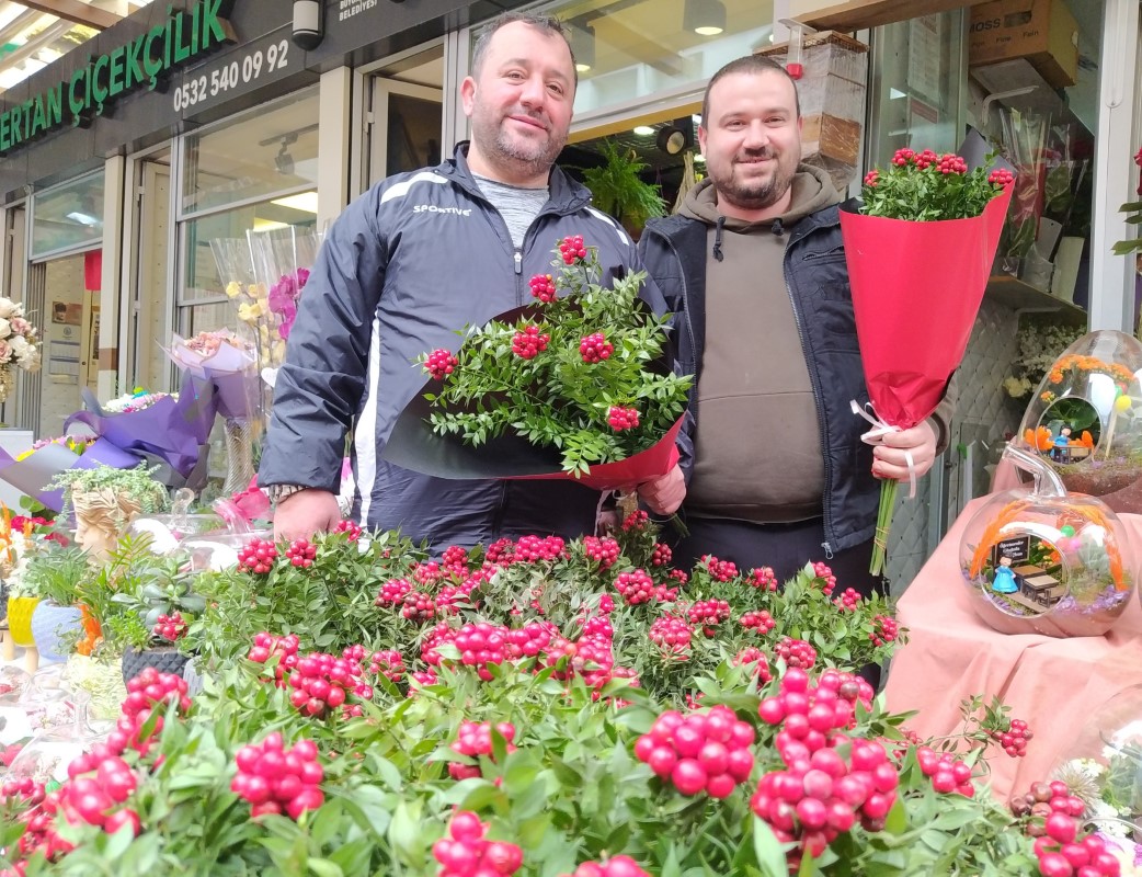 25 liraya ev sahibi olmak için çiçekçiye akın ediyorlar