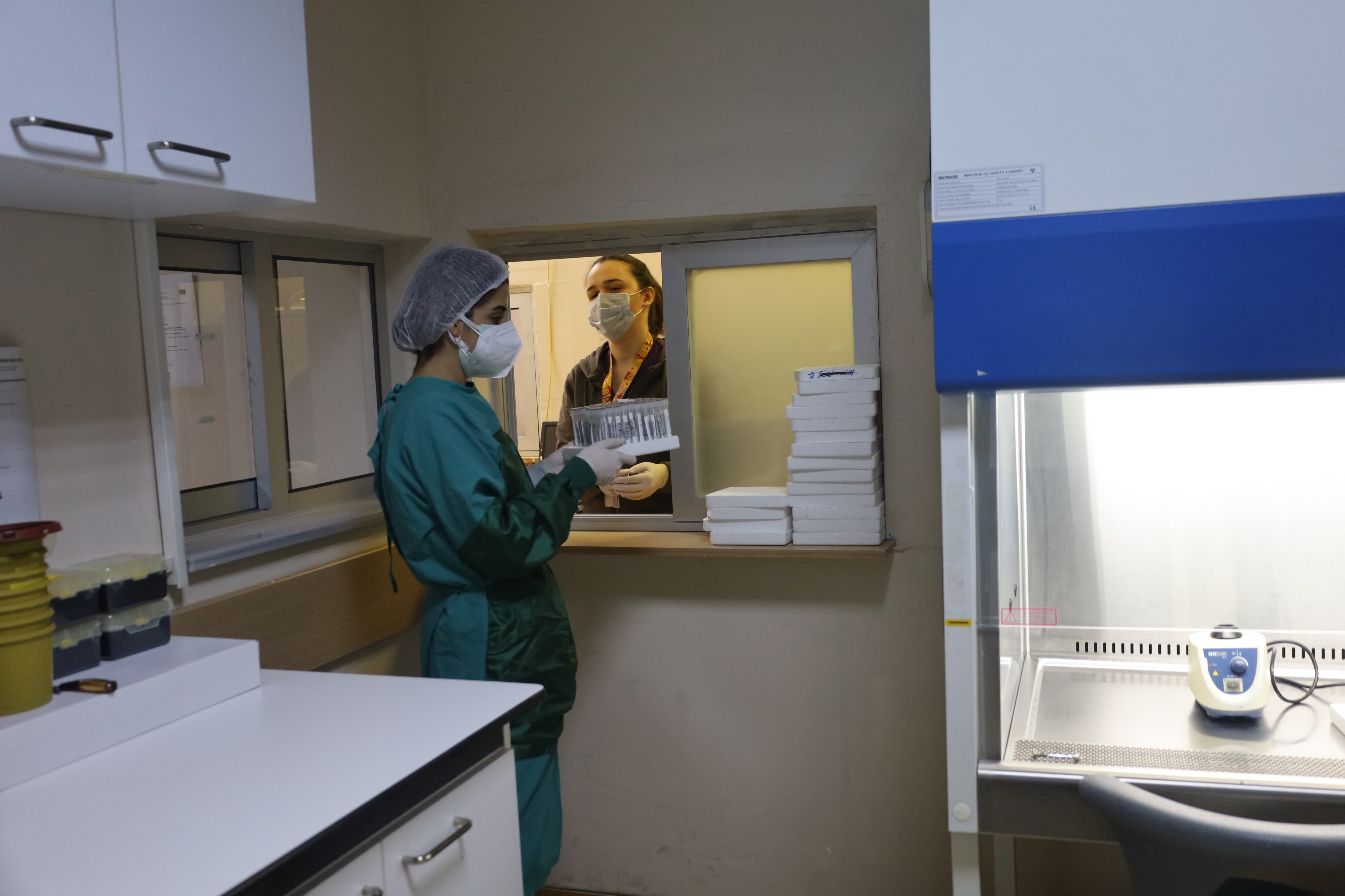 Doç Dr. Cemal Kazezoğlu, omicron ve korona virüsle ilgili önemli açıklamalar