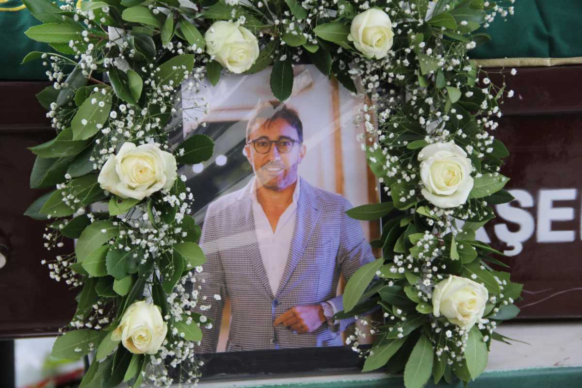 Gülçin Ergül'ün kazada ölen sevgilisi son yolculuğuna uğurlandı