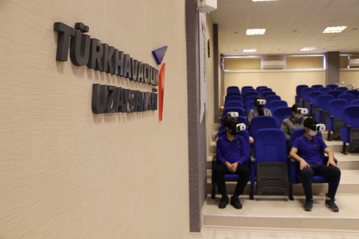 Geleceğin uçak mühendisleri bu okuldan çıkıyor