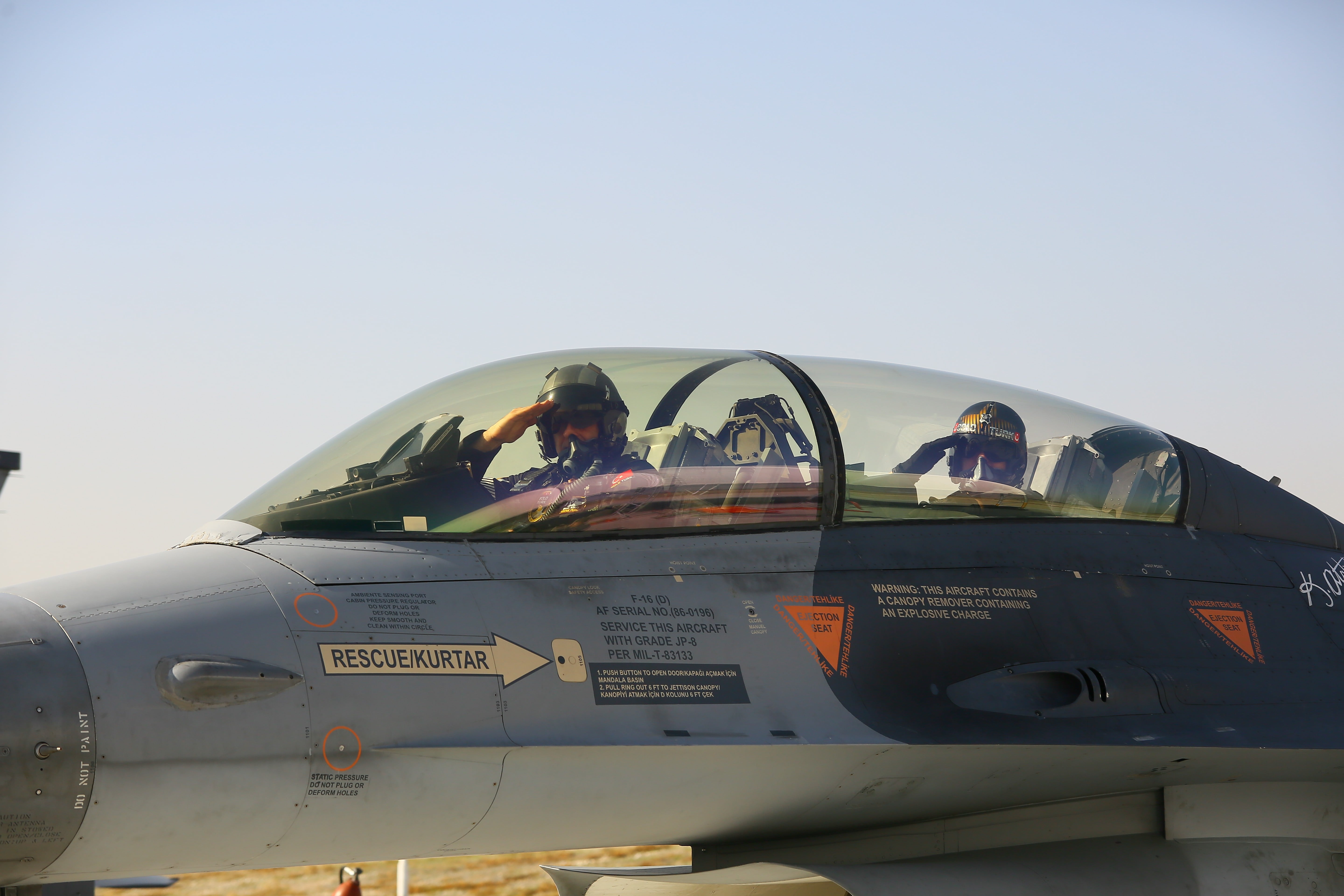 Nefes kesen gösterilerin mimarı SOLOTÜRK, uçuşlarına böyle hazırlanıyor