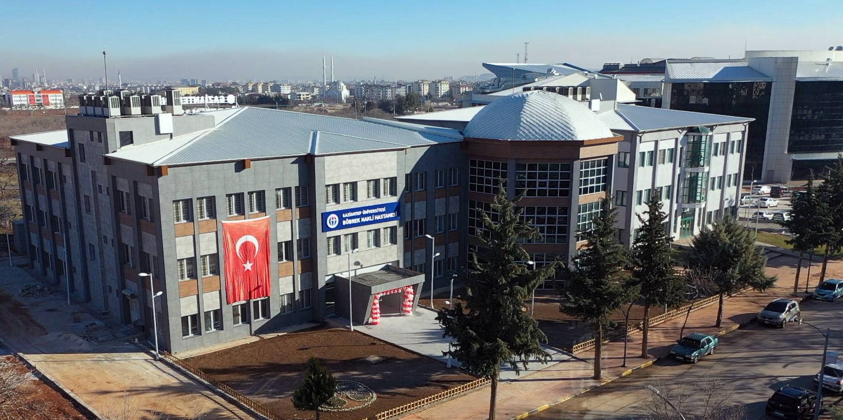 Cumhurbaşkanı Erdoğan, GAÜN’de yapılan hastaneleri hizmete açtı