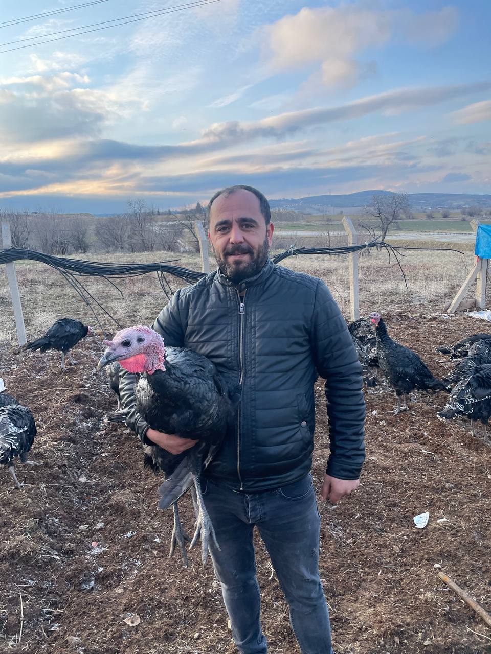 Yılbaşı öncesi yurt dışına 15 bin adet hindi gönderdi