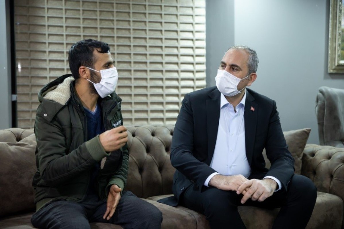 Küçük Asiye'yi Antalya'ya Bakan Gül uğurladı