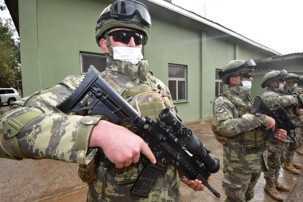 Suriye sınırında tedbirler arttırılarak hendekler kazılıyor