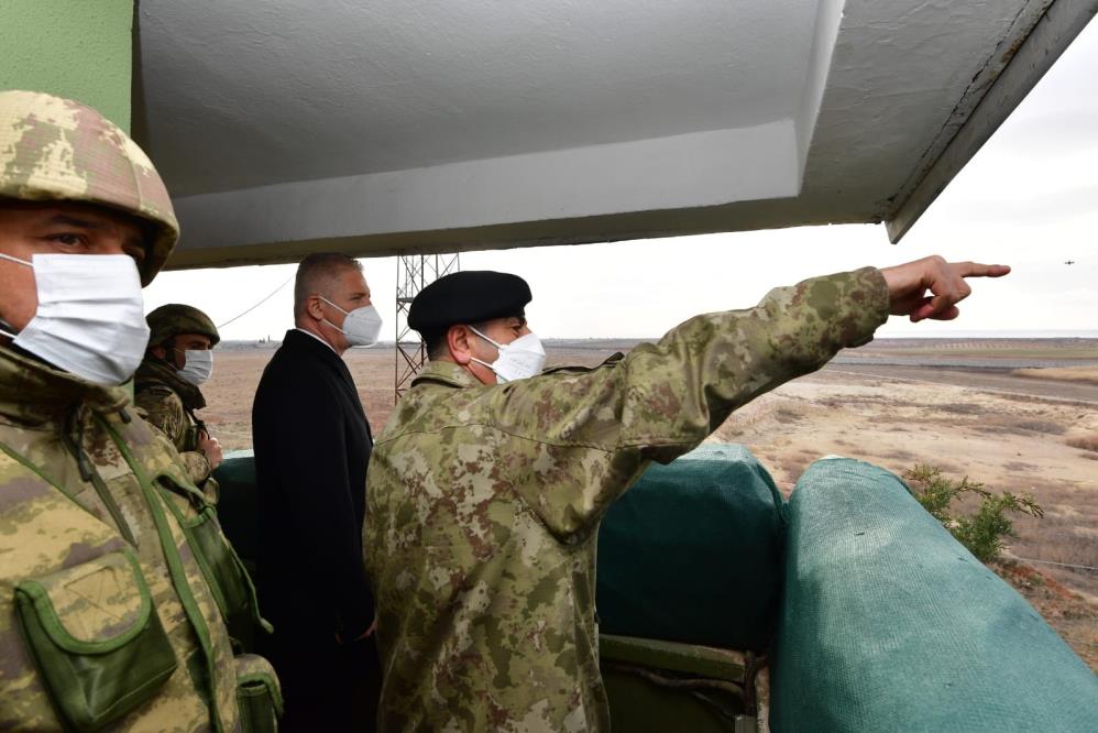 Suriye sınırında tedbirler arttırılarak hendekler kazılıyor