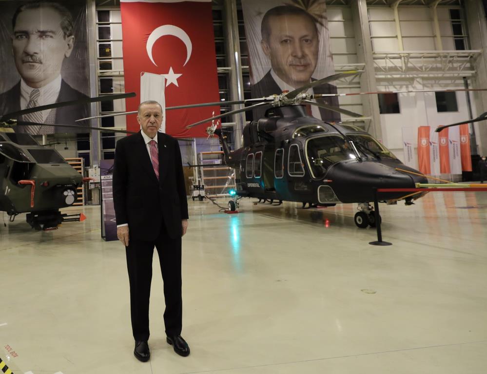 Yerli ve milli genel maksat helikopteri Gökbey’in 4’üncü prototipi ilk kez görüldü