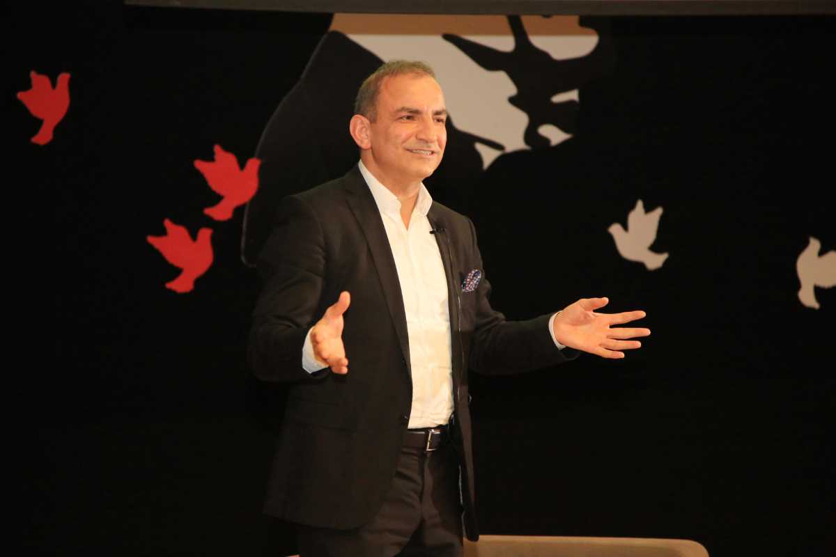 Geleceğin liderleri iş dünyasının önemli isimleri ile bir arada