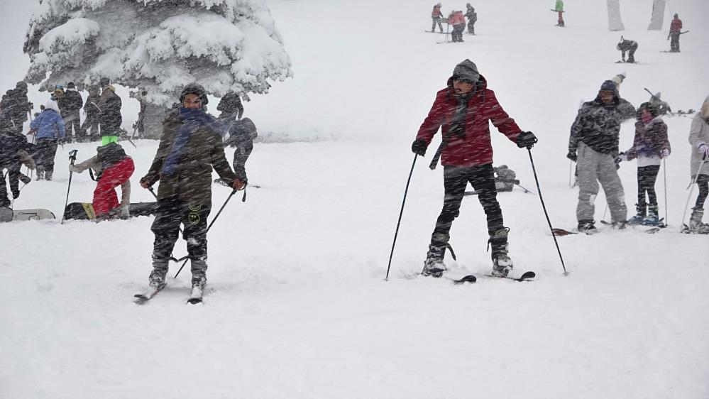 Uludağ’da yarı yıl tatiline bir hafta kala doluluk oranları yüzde 90’ları buldu