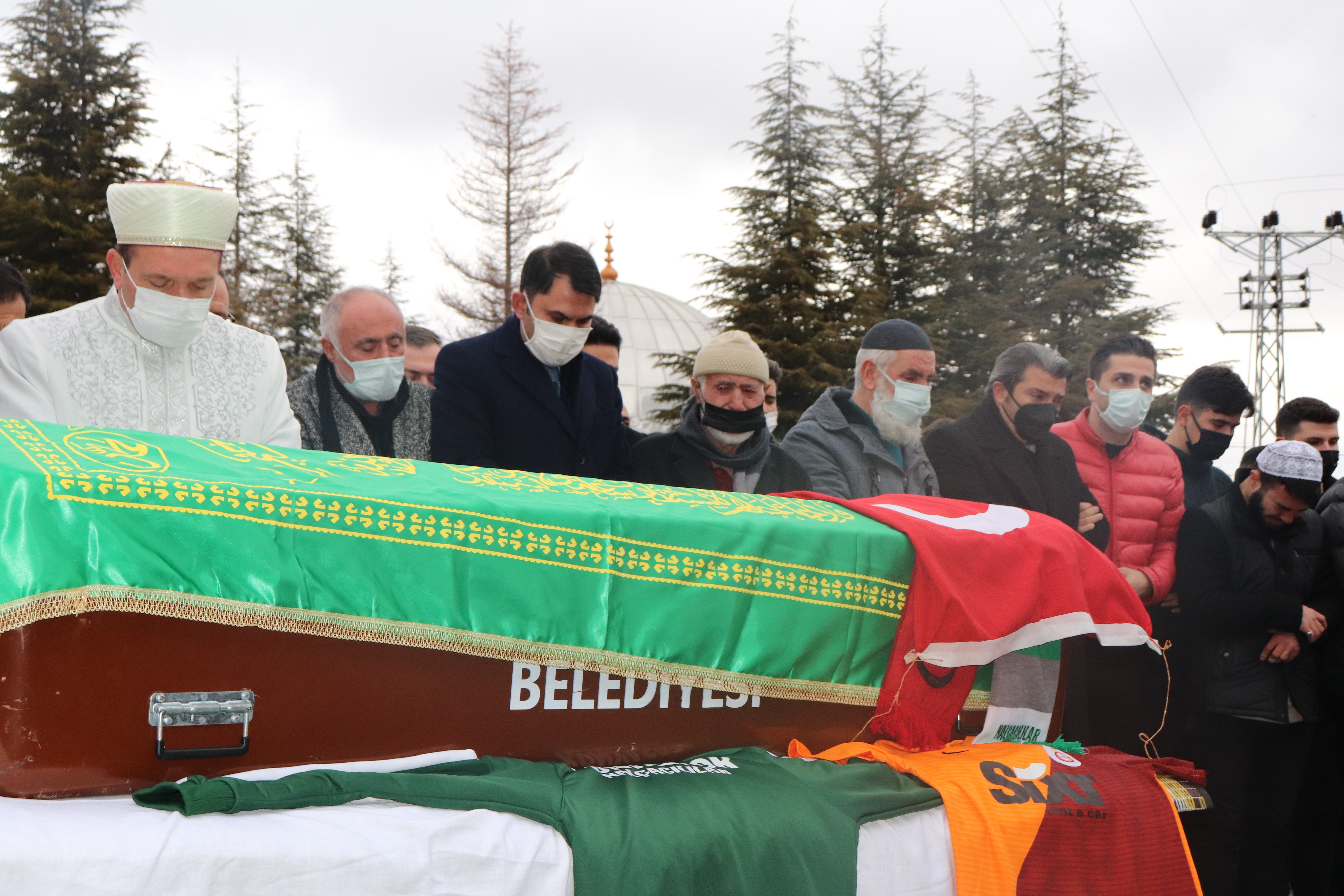 Konyasporlu Ahmet Çalık son yolculuğuna uğurlandı