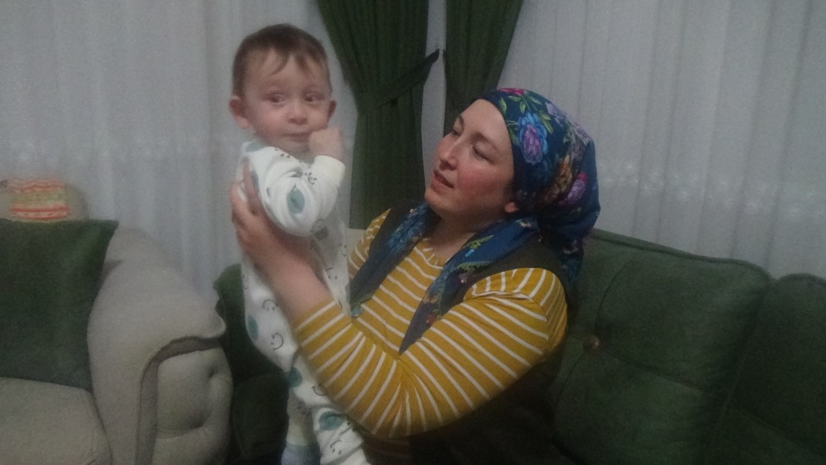 Dünyanın ilk rahim nakli ile doğan Ömer Özkan 20 aylık oldu