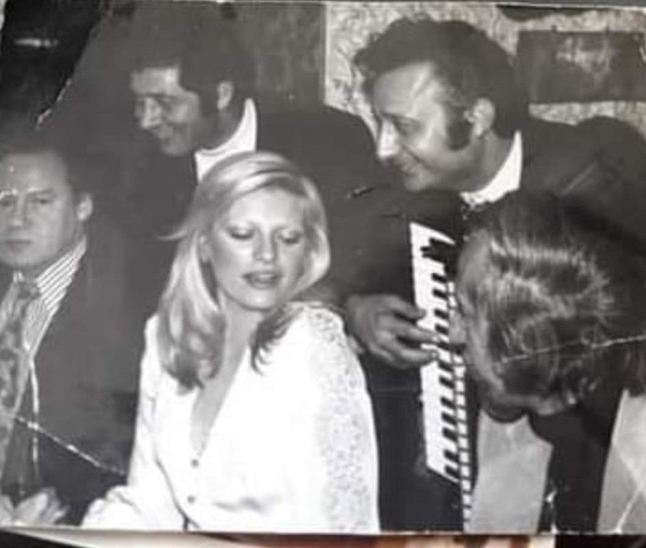 Türkiye’nin en yaşlı üniversite öğrencisi hukuk fakültesinden mezun olarak cübbe giymeyi bekliyor