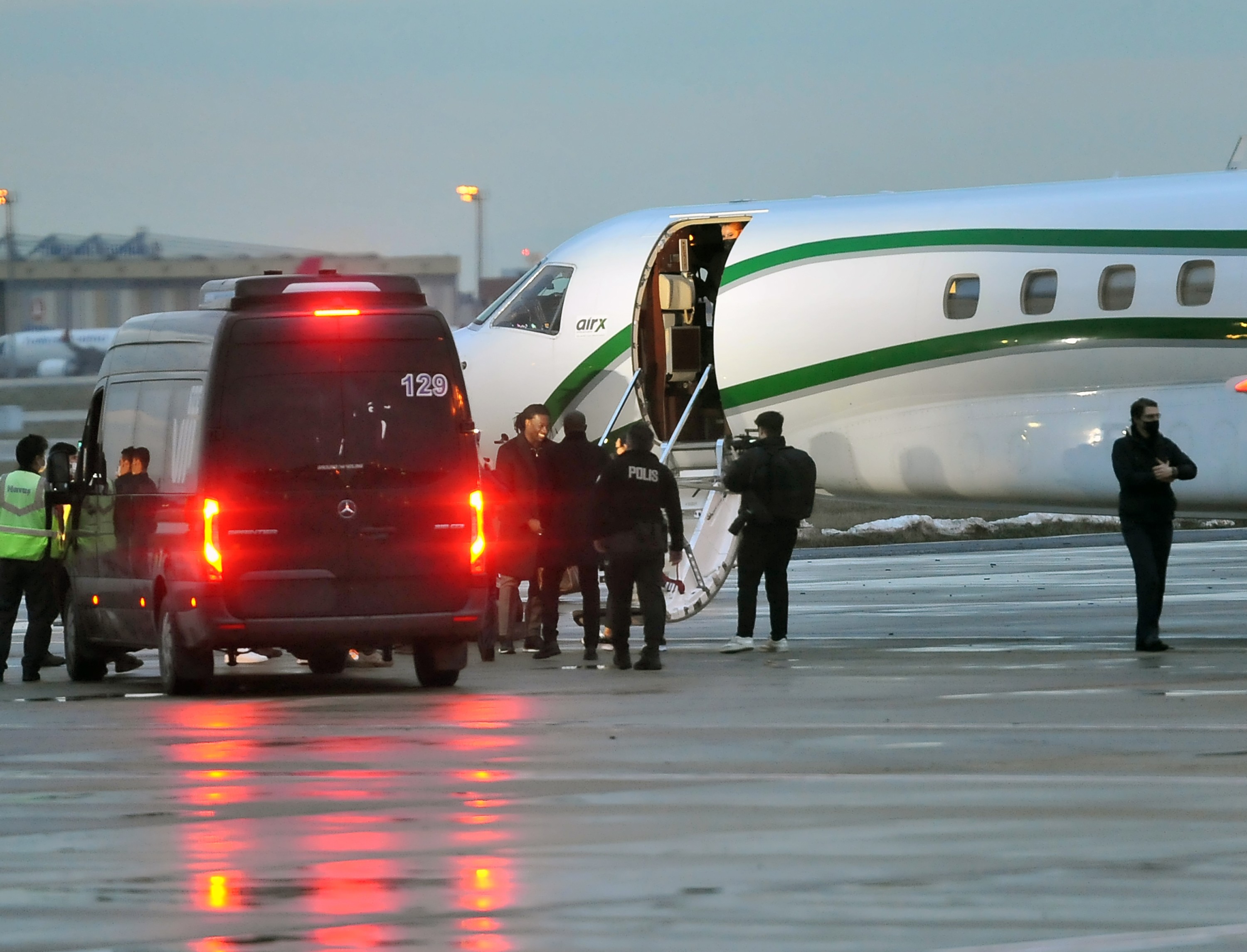 Bafetimbi Gomis İstanbul’a geldi