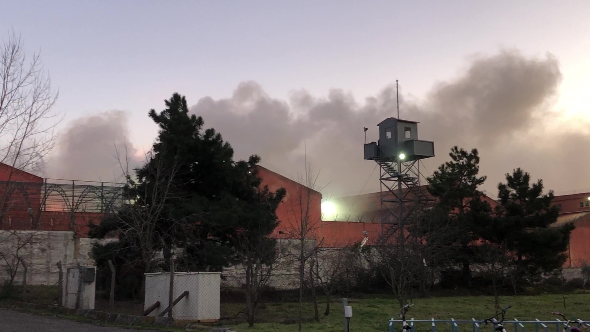 Ümraniye T Tipi Cezaevi'nde korkutan yangın