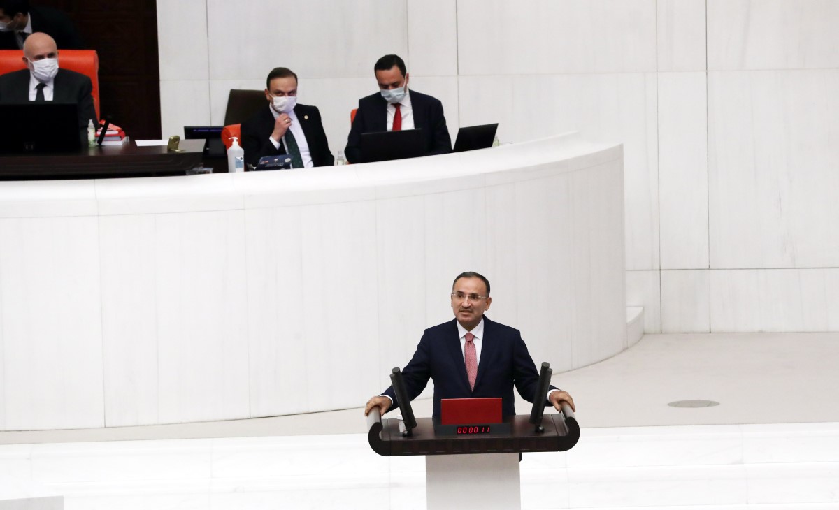 Adalet Bakanı Bekir Bozdağ, TBMM’de yemin etti