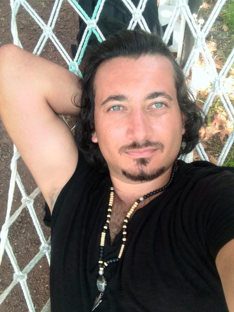 Antalya’da gözü yaşlı anne 41 gündür haber alamadığı oğlunu 50 bin TL ödül ile arıyor