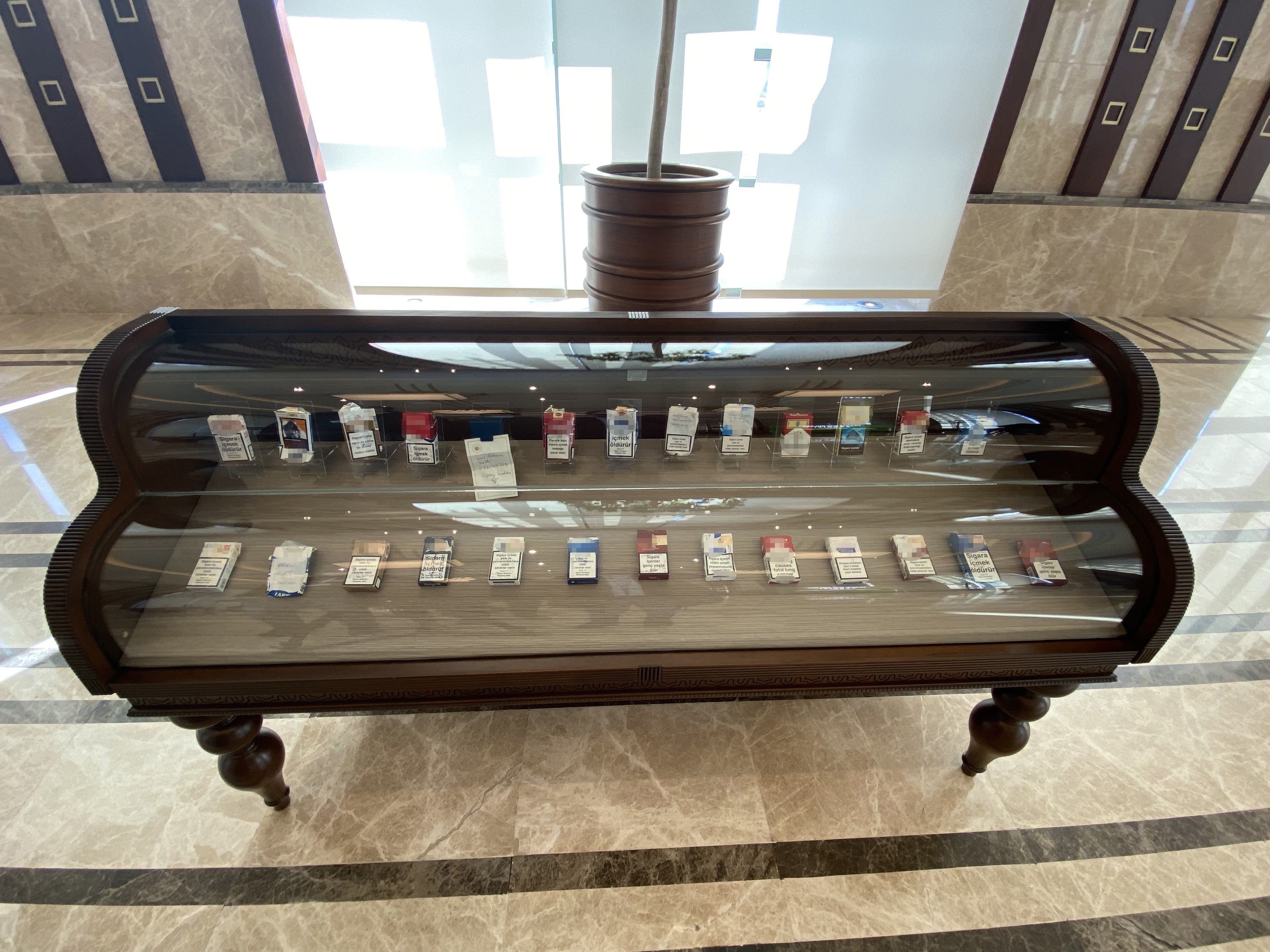 Cumhurbaşkanı Erdoğan’ın sigarayla mücadelede topladığı sigara paketleri bu sergide