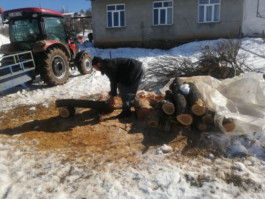 Bu köyde sadece 9 kişi yaşıyor