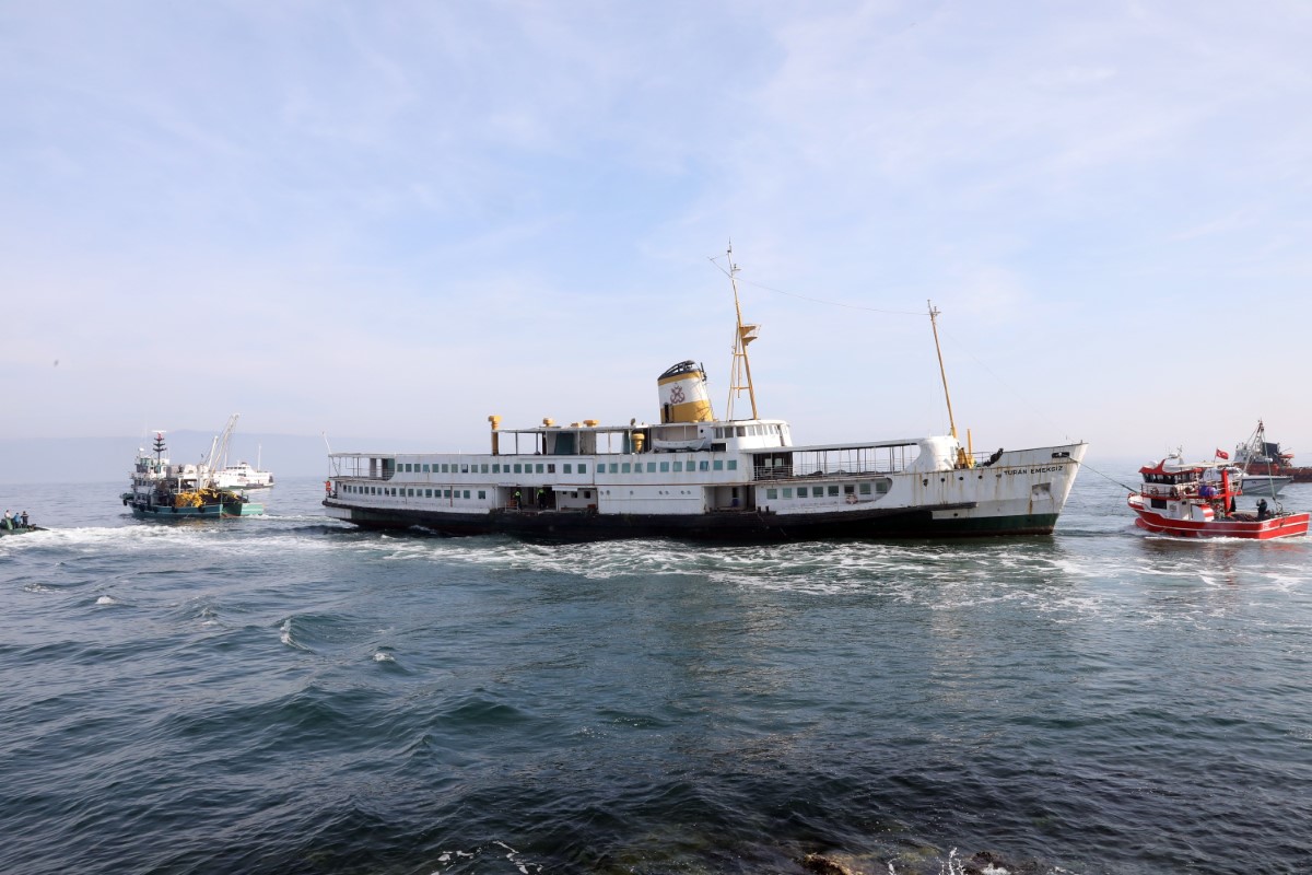 Otantik Gemi Otel, İstanbul'a uğurlandı