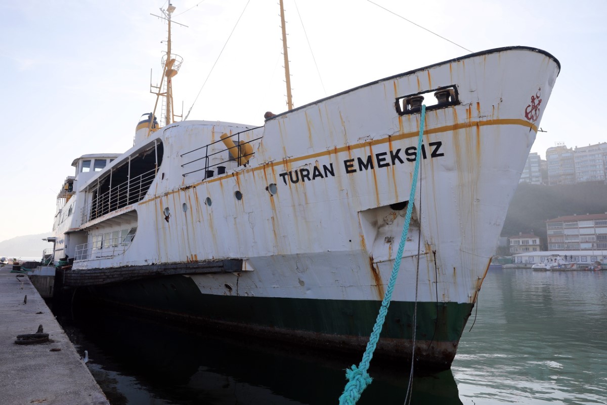 Otantik Gemi Otel, İstanbul'a uğurlandı