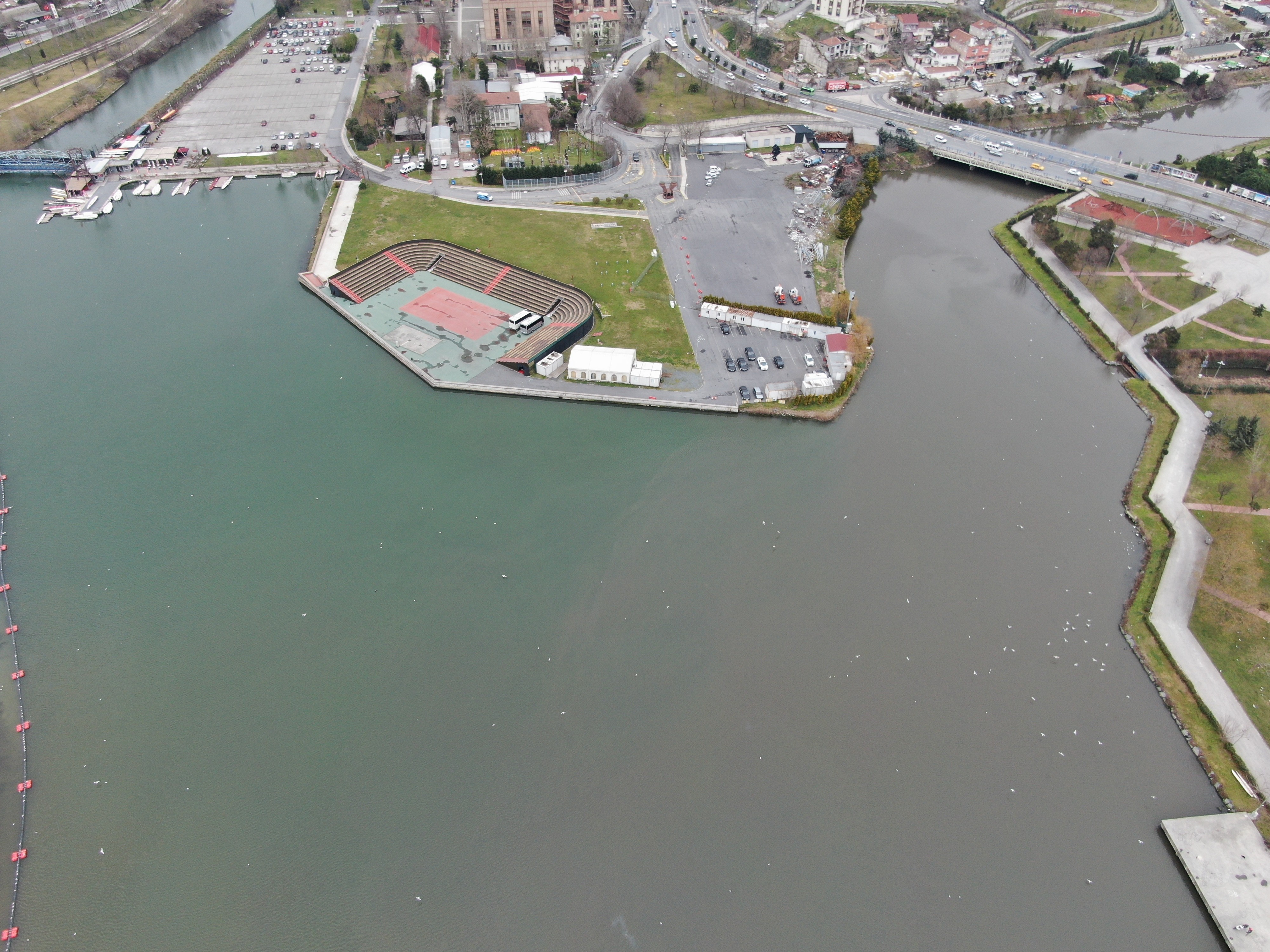 Haliç'te korkutan görüntü