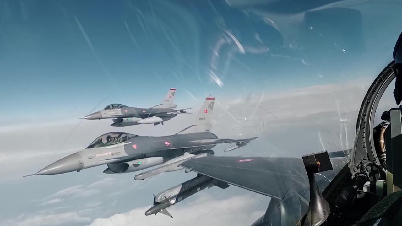 Türk F-16’larından Karadeniz'de önleme eğitimi
